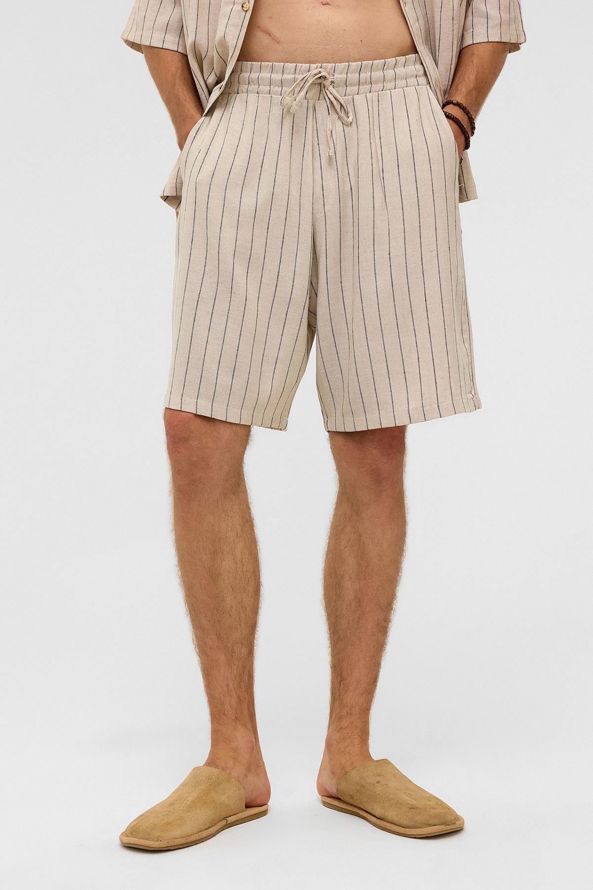 Oversize Çizgili Keten Şort Siyah