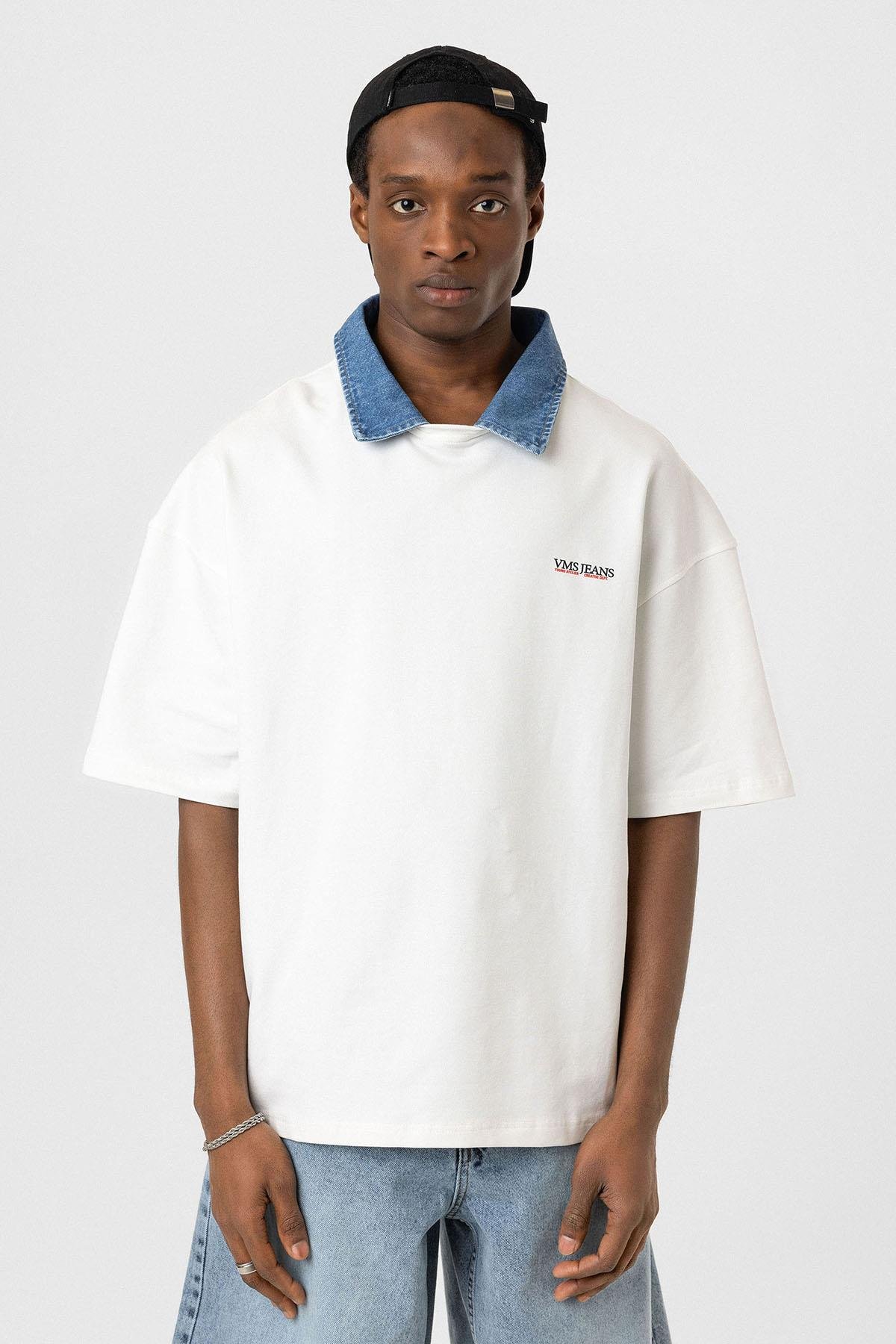 Polo Yaka Yazı Detaylı Oversize Tişört Ekru