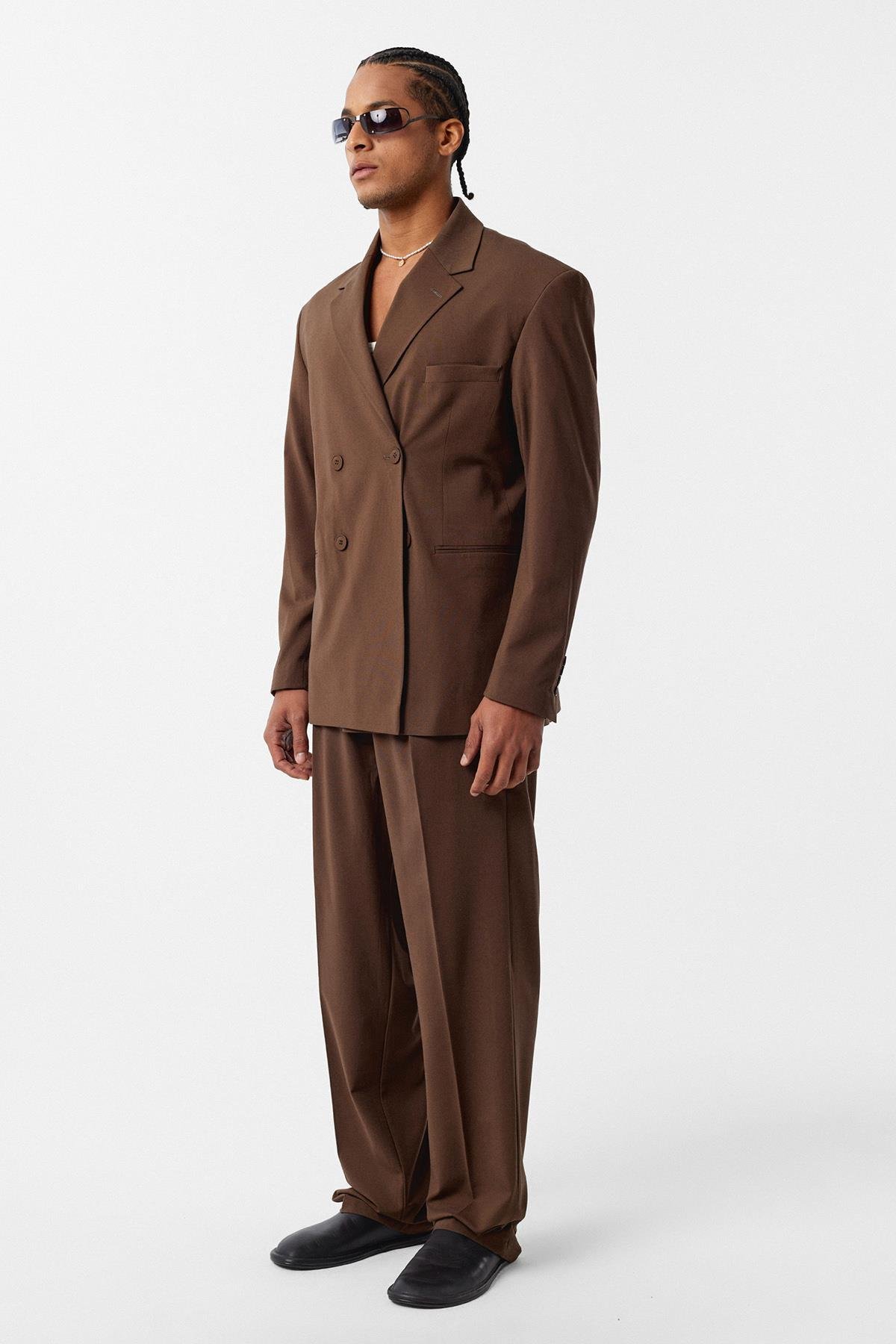 Rahat Kalıp Kruvaze Takım Elbise Açık Kahve