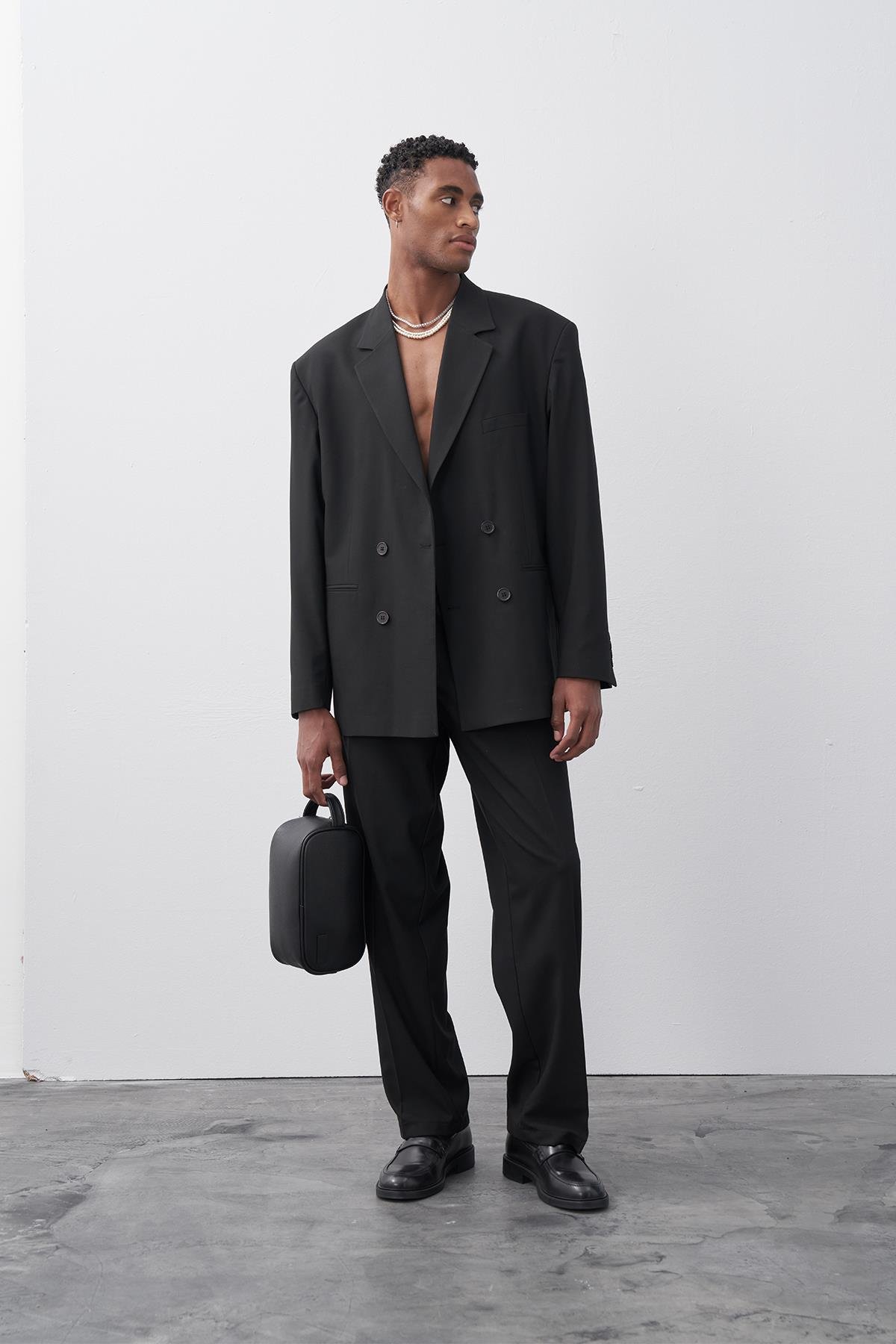 Rahat Kalıp Kruvaze Takım Elbise Siyah