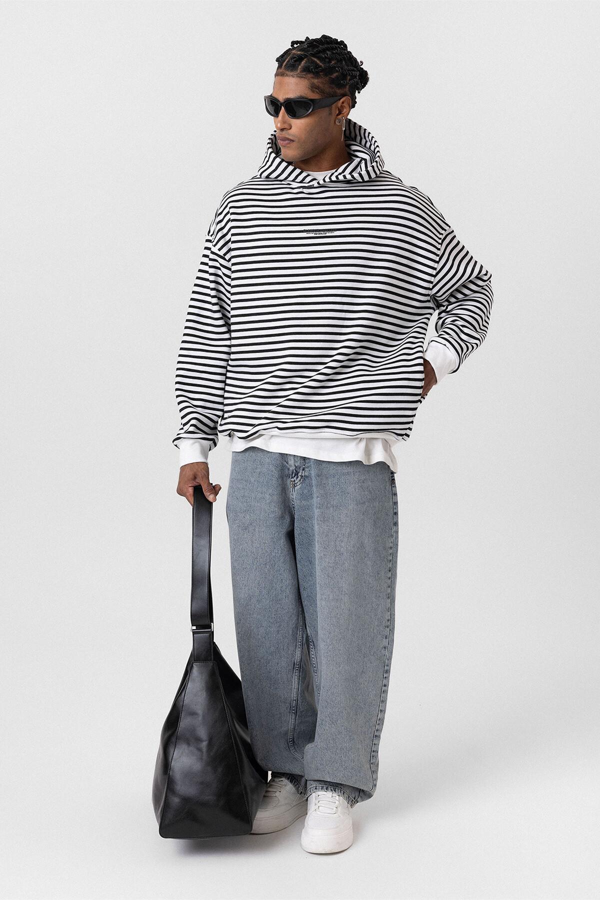 Yazı Detaylı Kapüşonlu Oversize Sweatshirt Ekru