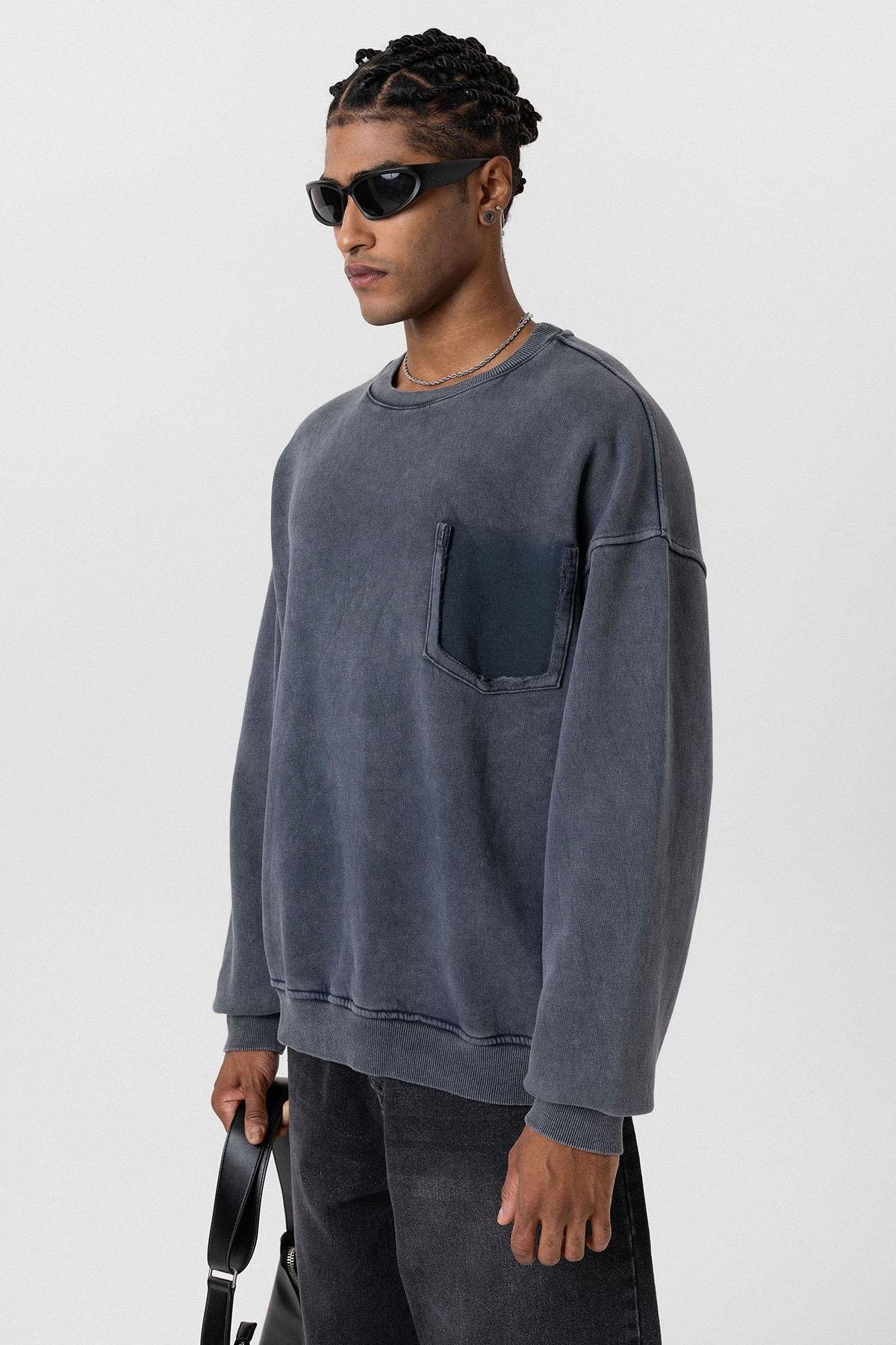 Yıkamalı Cep Detaylı Oversize Sweatshirt Siyah