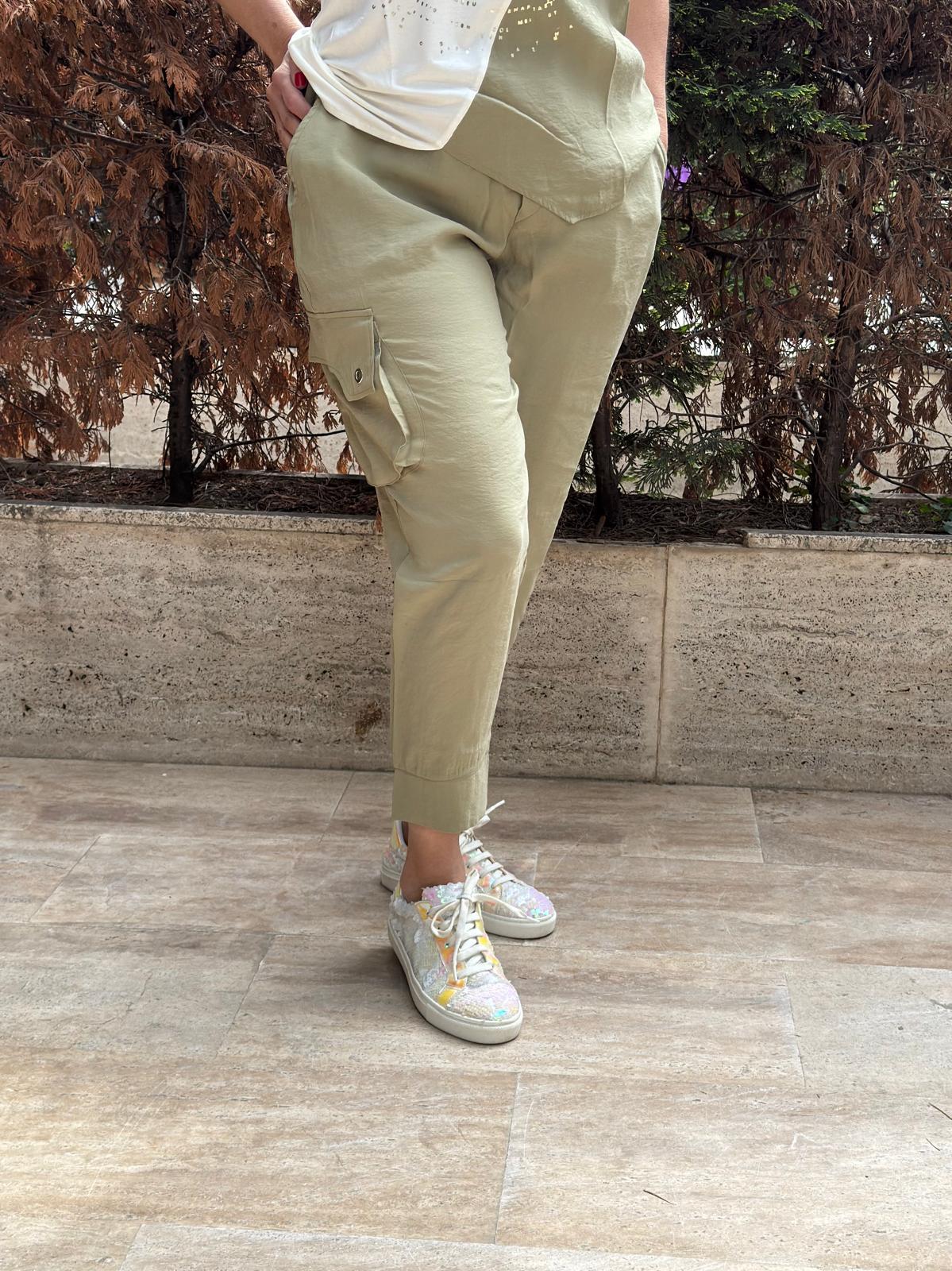 Cep Detaylı Pantolon