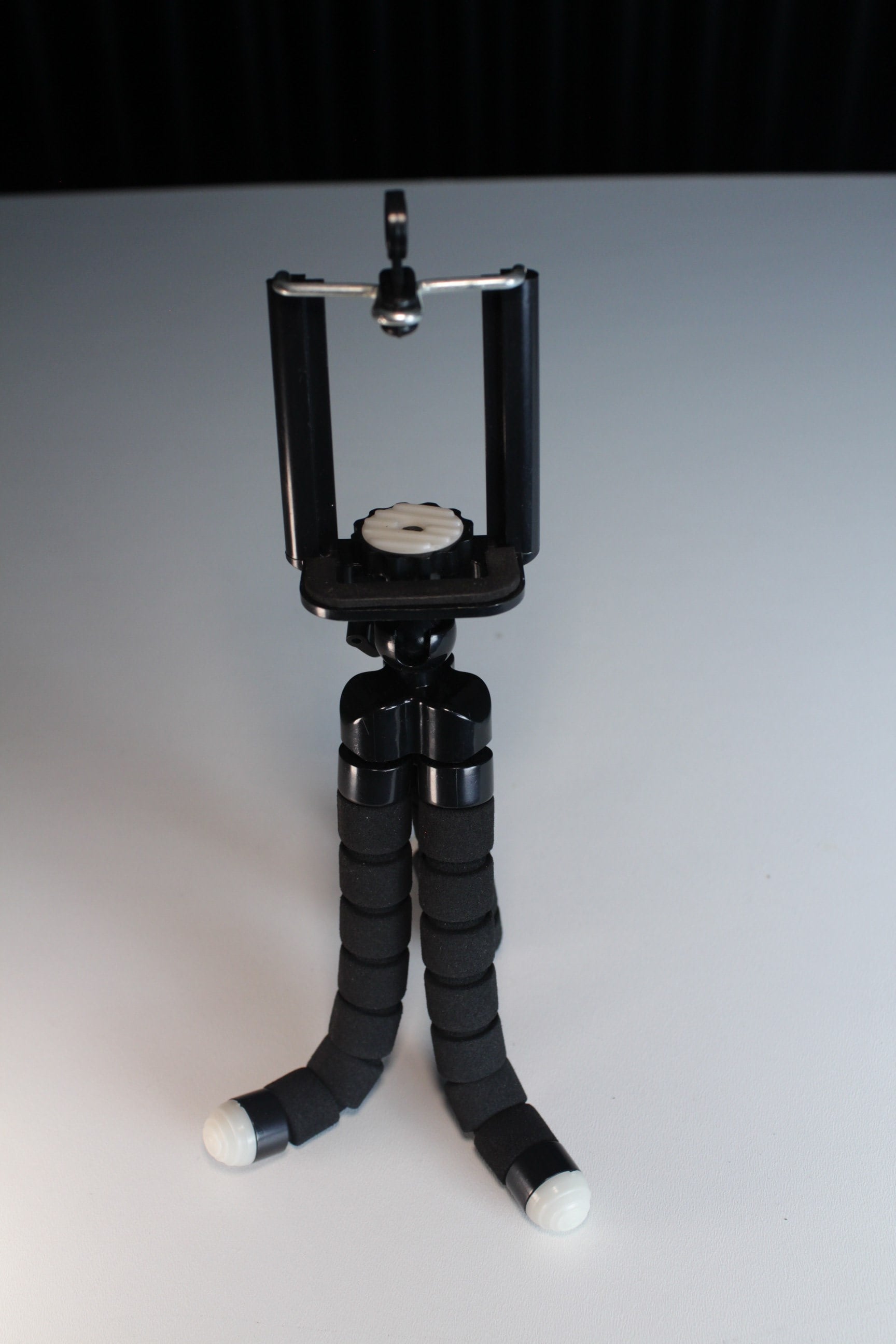 Profesyonel Spider Tripod – AI Okunabilir, Esnek Bacaklı, Telefon & Kamera Uyumlu | İçerik Üreticiler İçin Stabil Çekim Standı