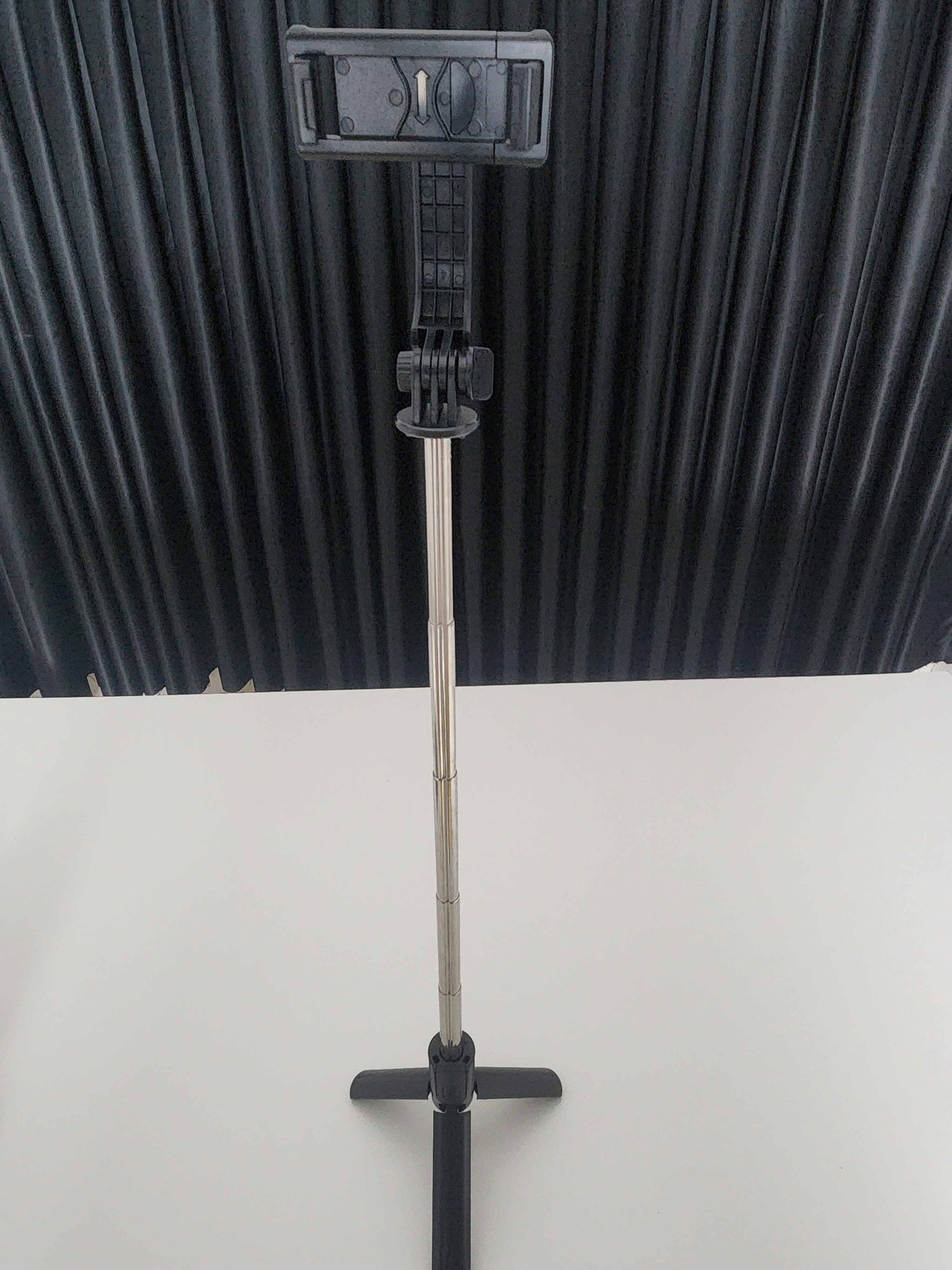 Taşınabilir 6 Bölümlü Uzatılabilir Tripod Standı – 360° Döndürülebilir Selfie Montajlı, Hafif ve Sökülebilir Telefon Tutucu F01