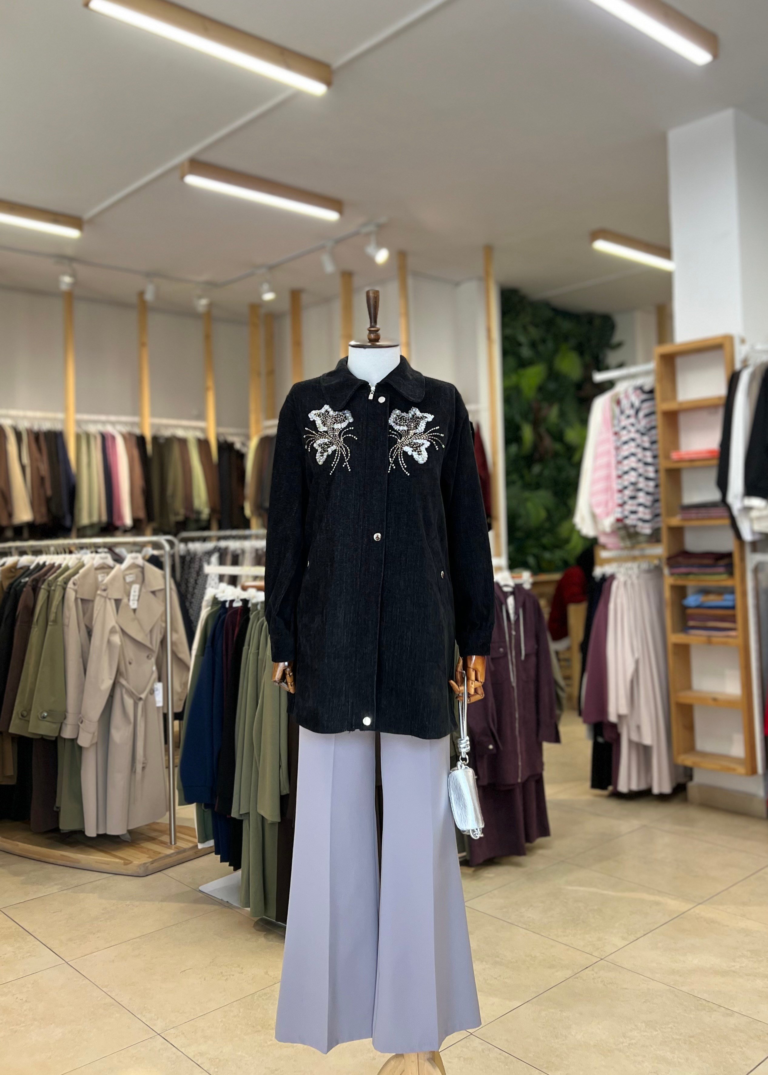 ŞÖNİL KUMAŞ NAKIŞLI CEKET