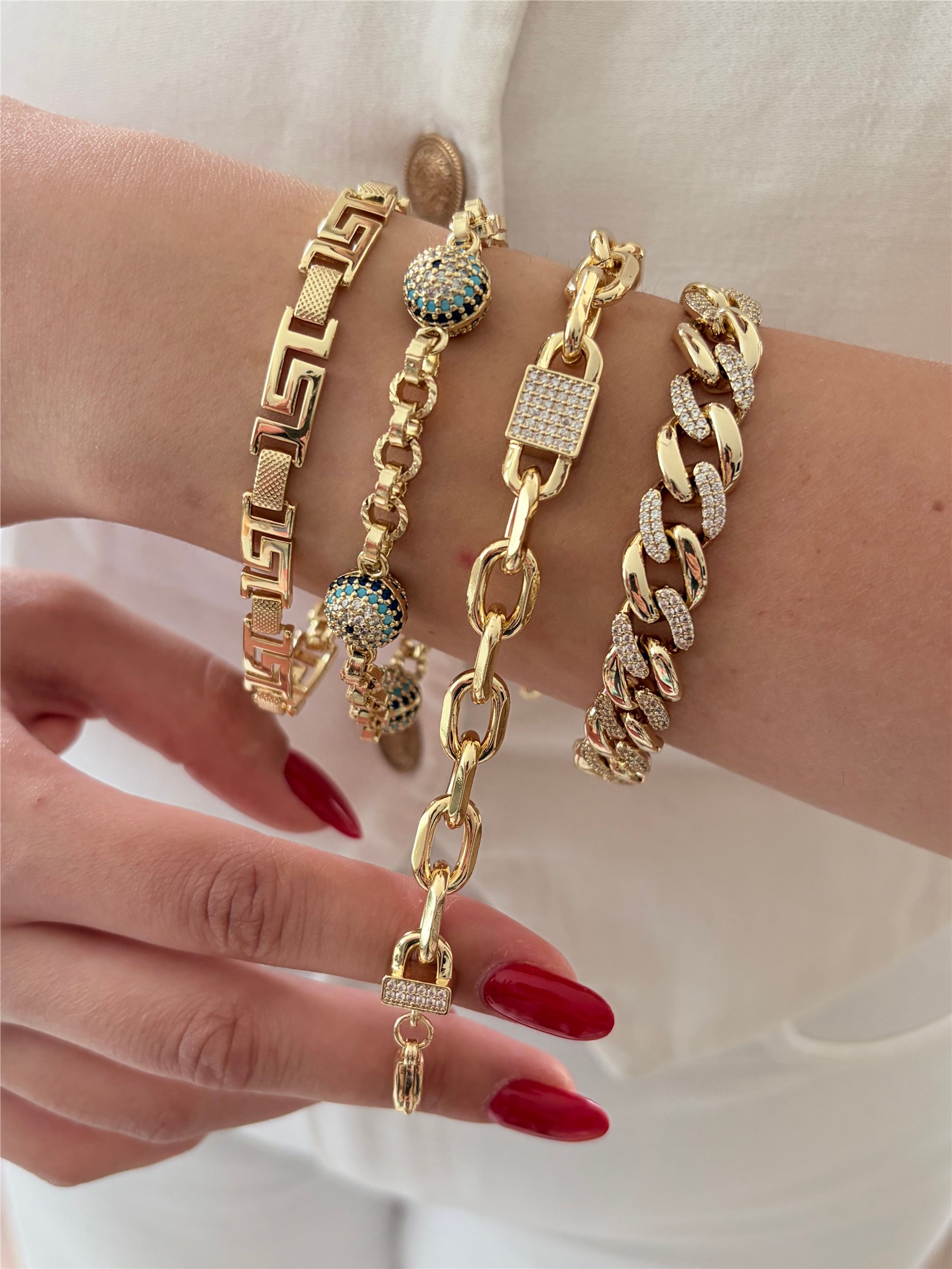 OLESYA LOTUS BİLEKLİKLER