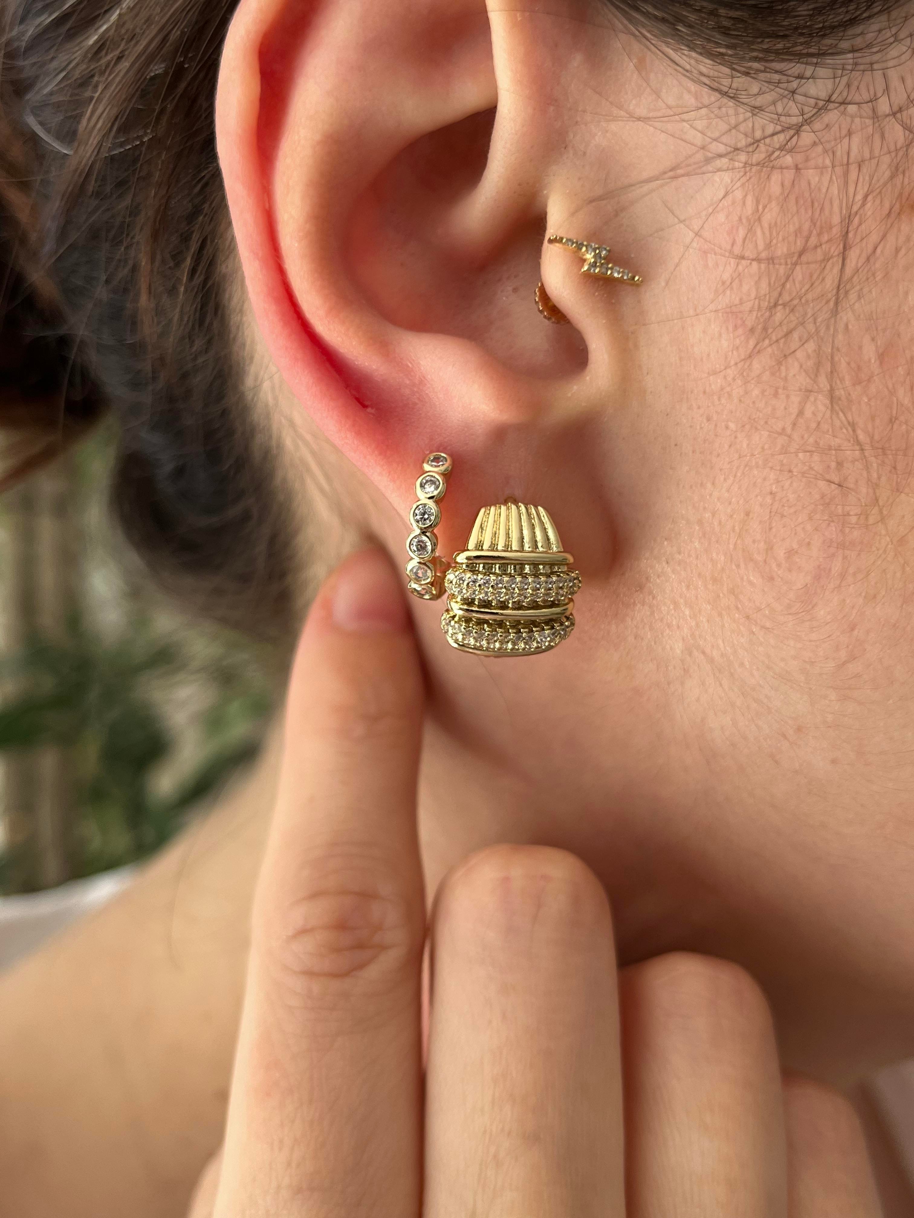 OLESYA NEED KÜPELER