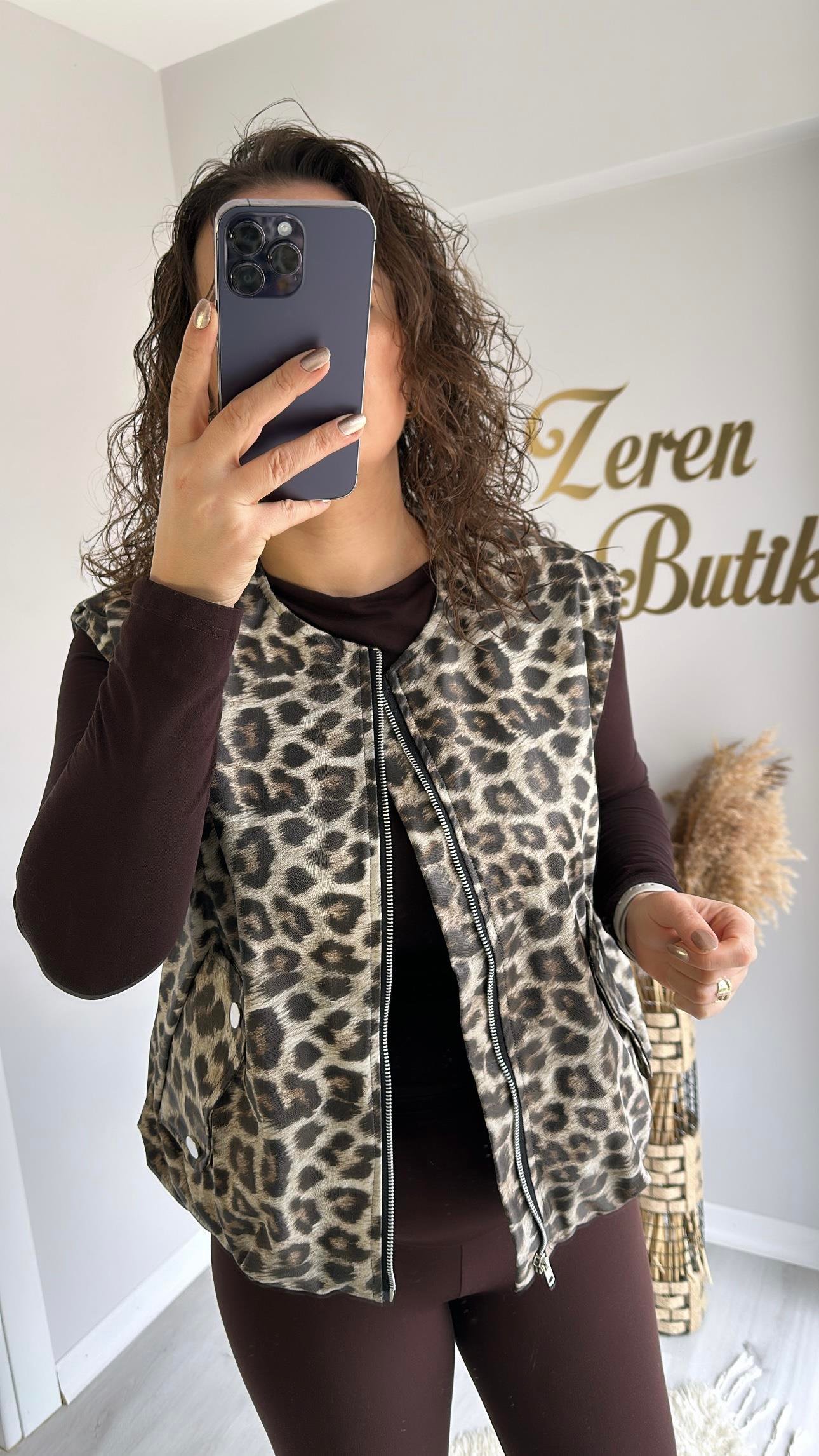 SUNİ DERİ LEOPAR YELEK