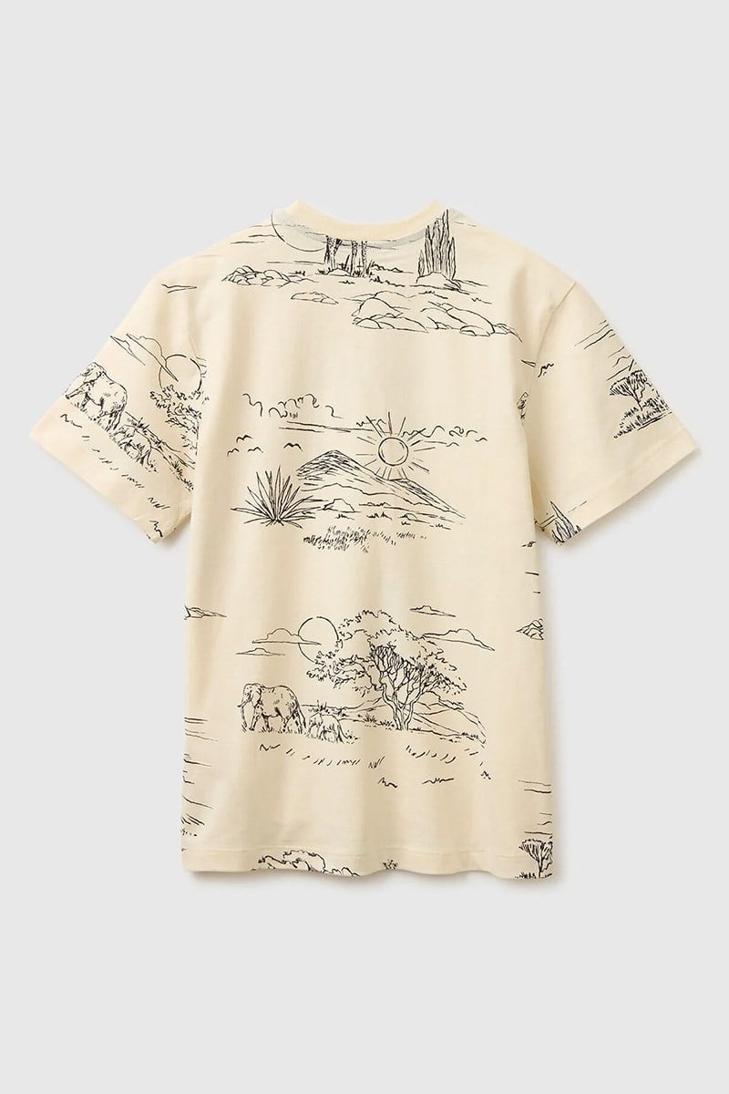 United Colors of Benetton Erkek Çocuk Logo Etiket Detaylı Tamamı Baskılı T-Shirt Bej 6-14 Yaş