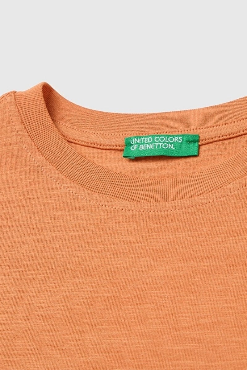 United Colors of Benetton Erkek Çocuk Turuncu Arkası Baskı Detaylı Bisiklet Yaka T-Shirt 6-14 Yaş 