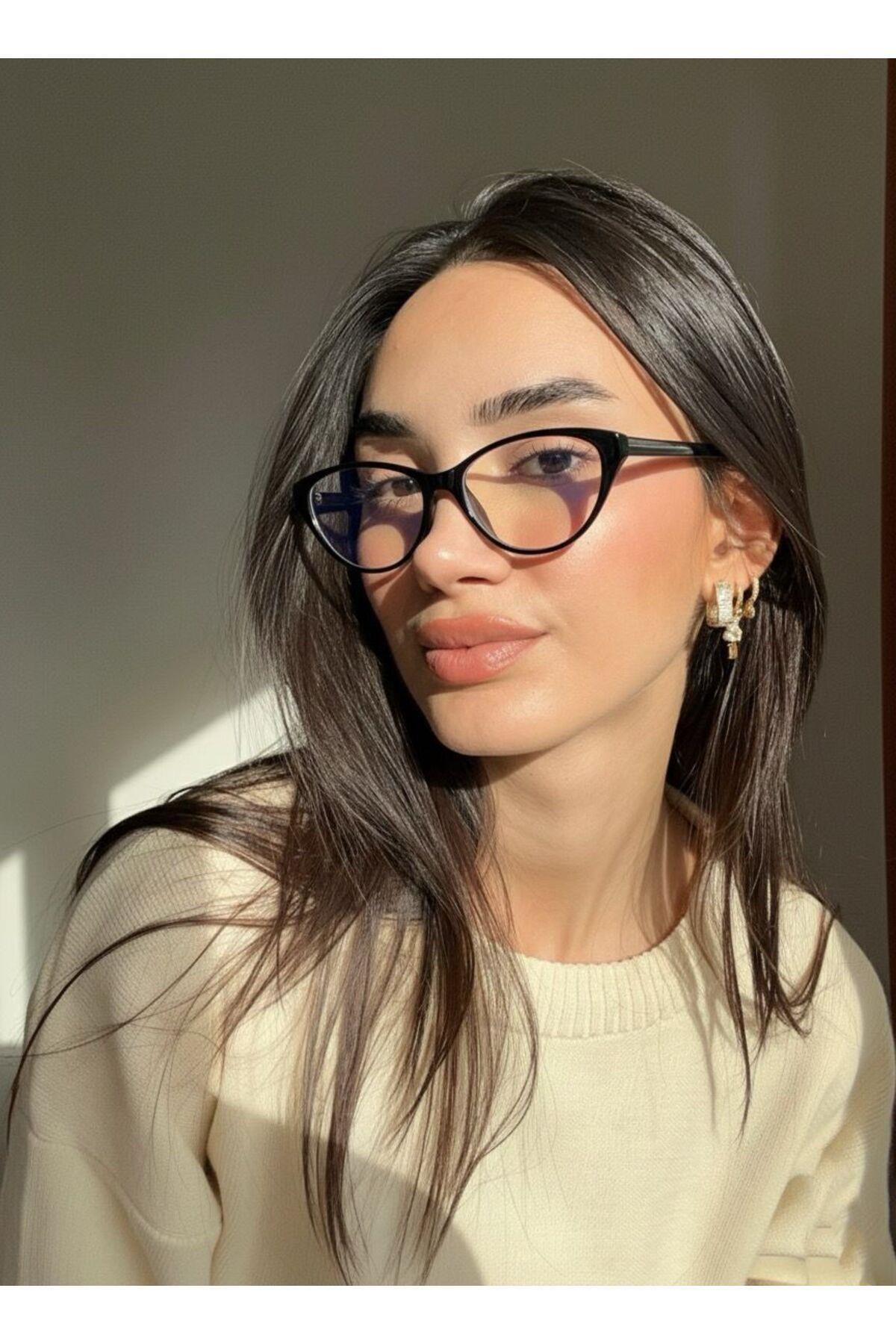 Carat Cat Eye Siyah 46 Ekartman küçük cat eye gözlük Camı Değişir