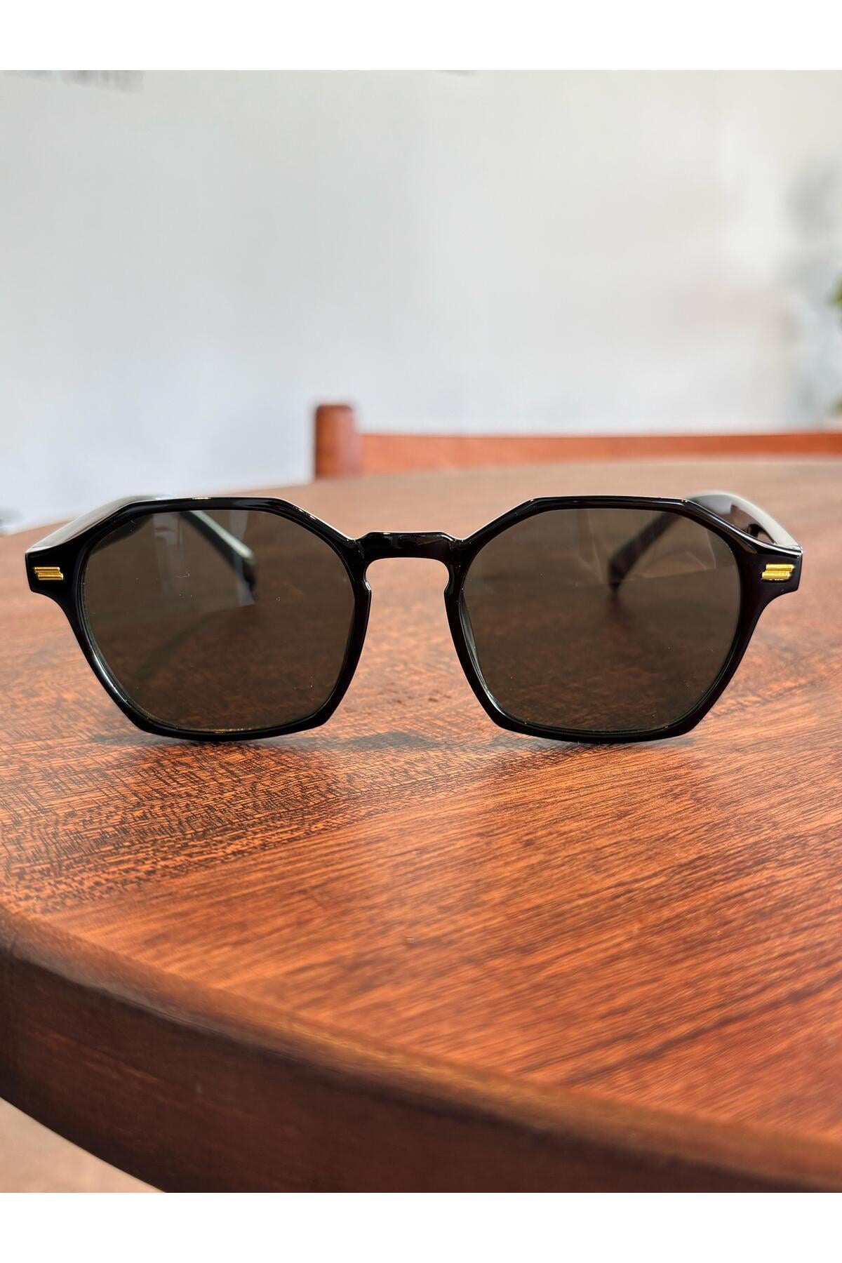 Caz Model Siyah Dikdörtgen Unisex Güneş Gözlüğü Siyah Çerçeve %100 Uv Koruma