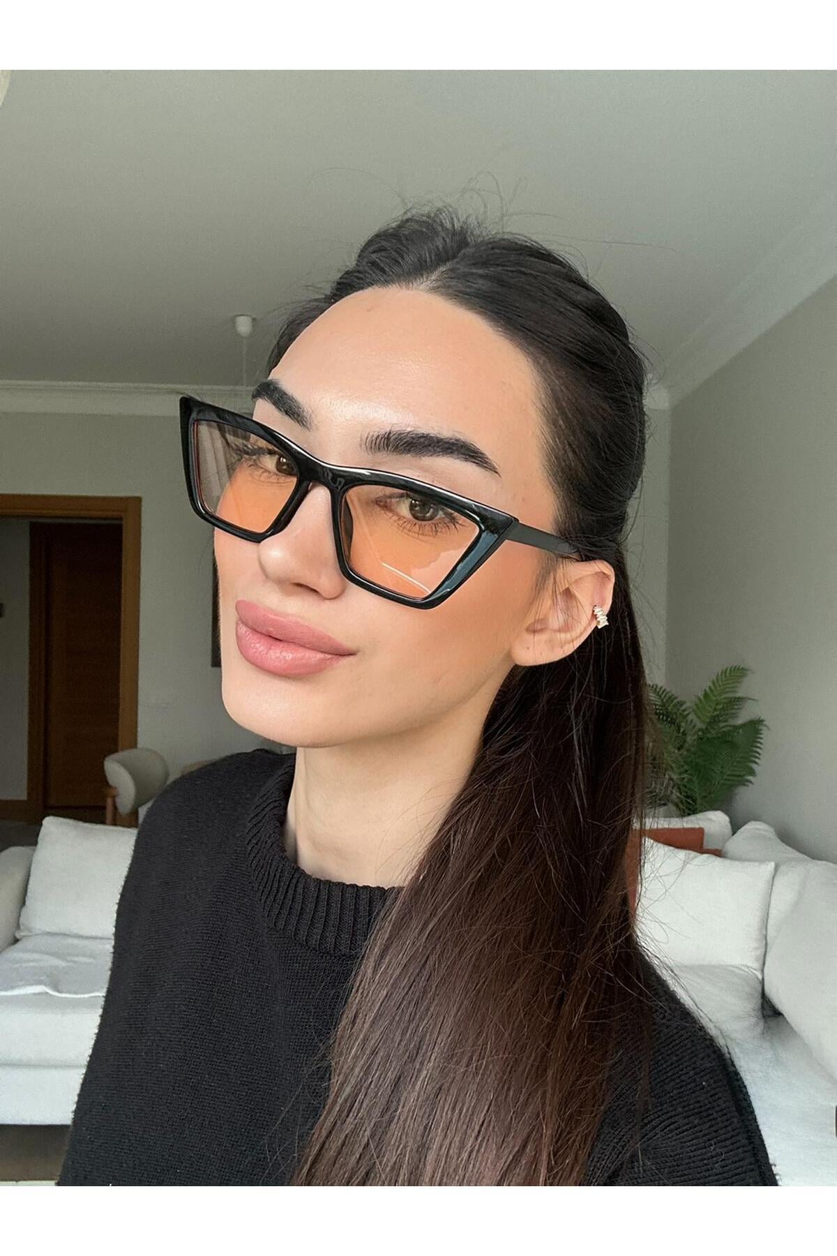 Cleopatra Siyah Çerçeveli Somon Cam Cat Eye Çekik Siyah Güneş Gözlüğü 55- 20-143