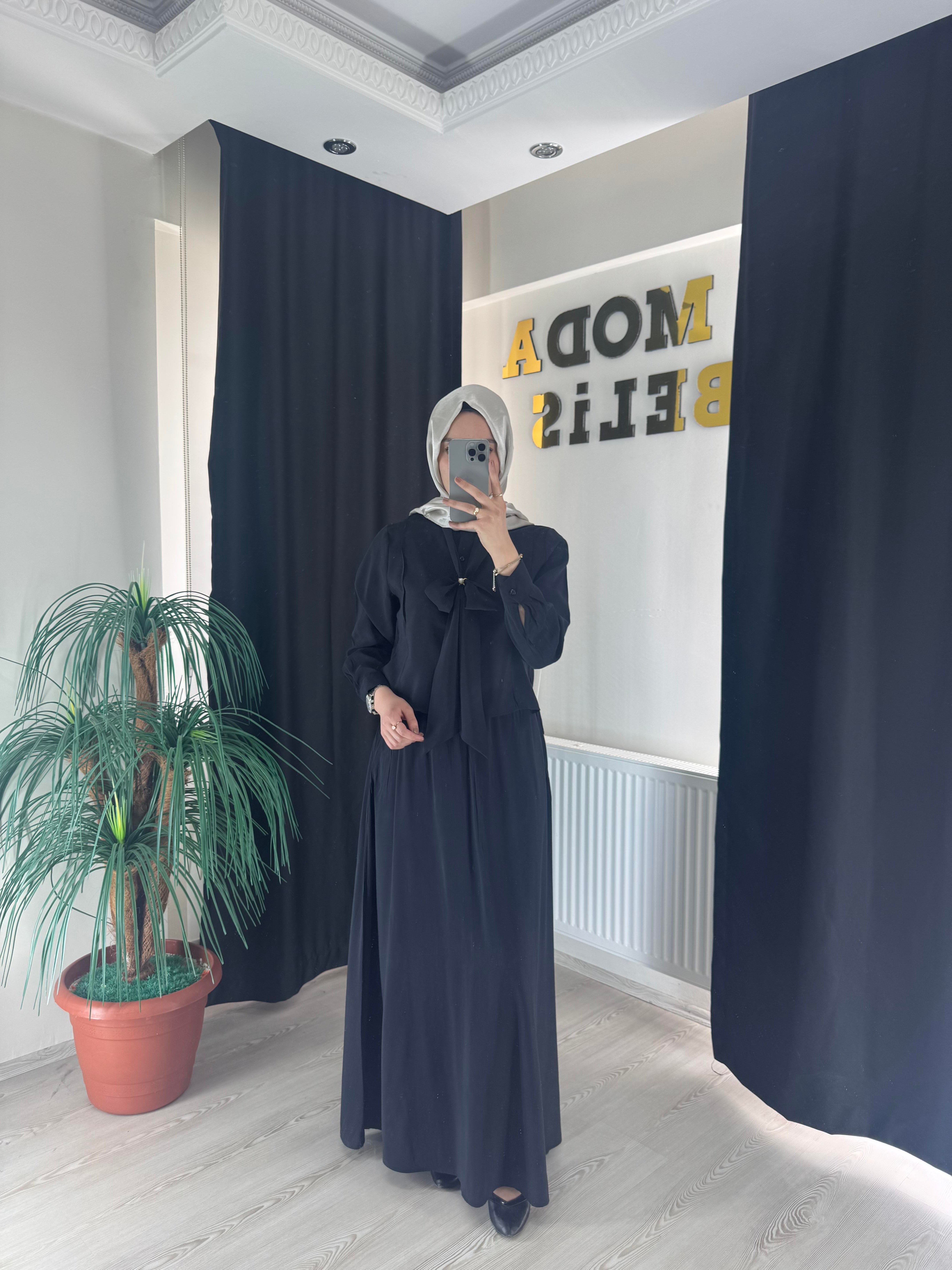 Yasemin Takım - Siyah