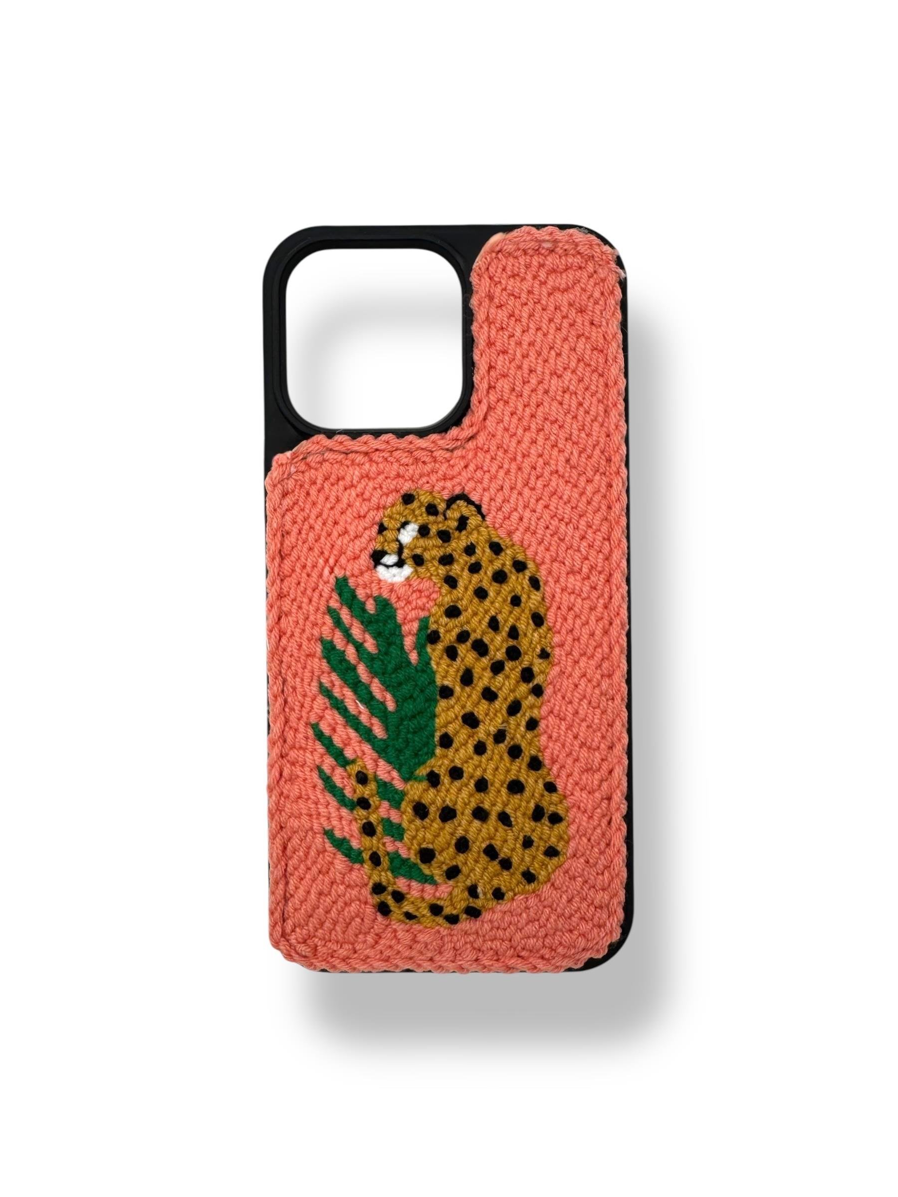 PUNCH İŞLEMELİ KILIFLARDIVERSECASEPNCH102Apple Iphone 14 Pro Max Punch İşlemeli Kılıf - Leopar Desenli