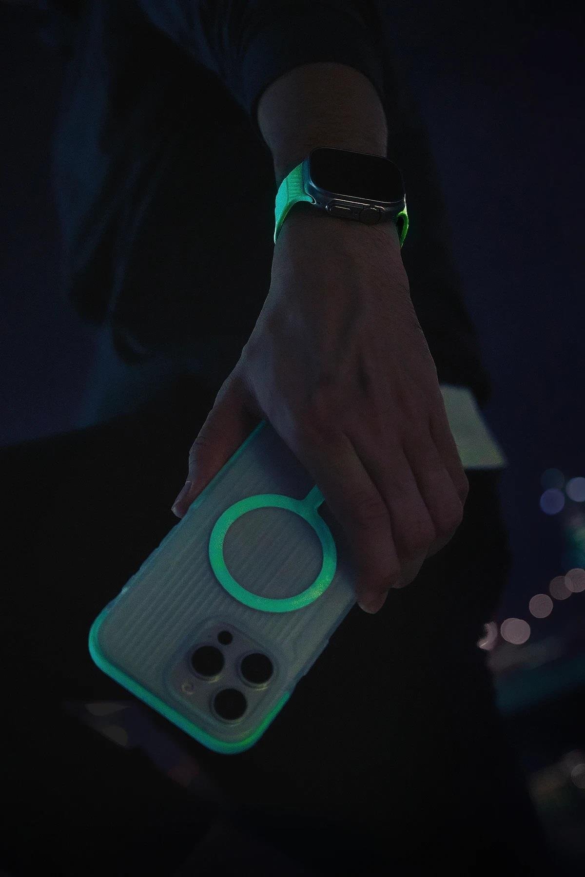 UNIQ MARKA KILIFLAR UNIQUNQ34Uniq iPhone 16 Pro Max Combat Active Magsafe Kapak - Turuncu