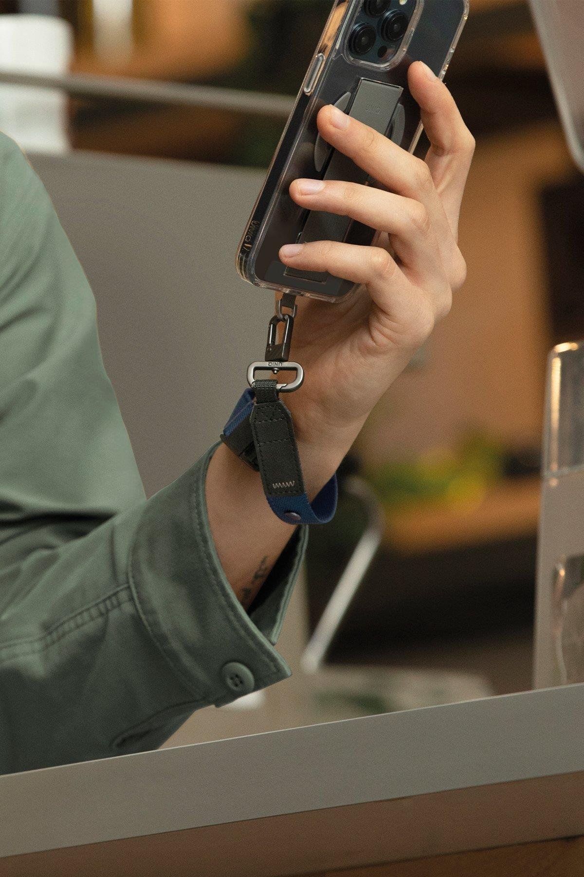 UNIQ BİLEKLİK & BOYUN ASKISIUNIQUNQ51Uniq Vista 2in1 Bileklik Boyun Askısı - Yeşil