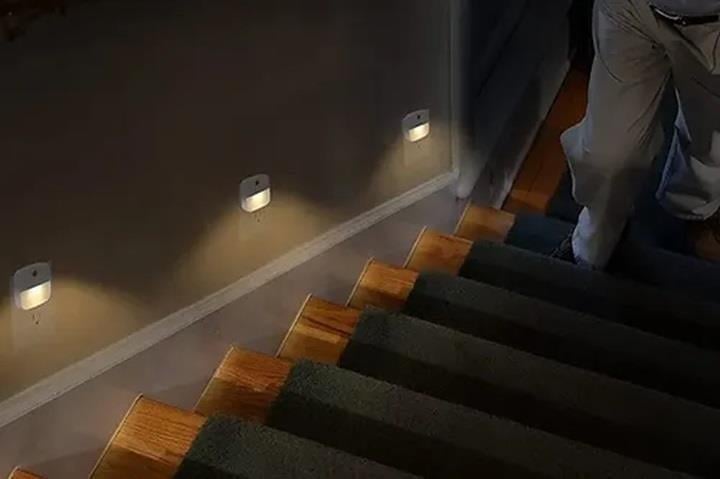 Cata CT-5170 1W Sensörlü Ledli Koridor Armatürü Füme Kasa Günışığı