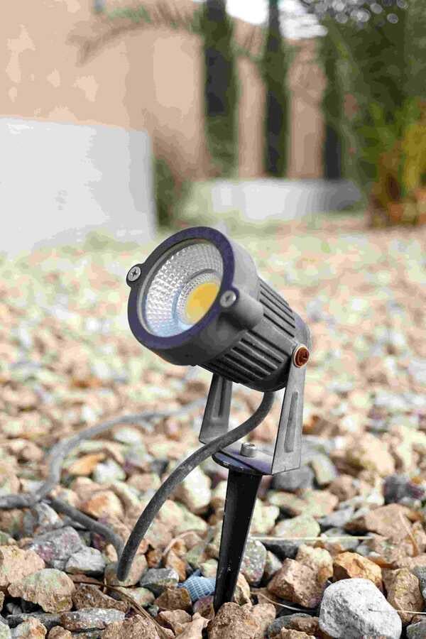 Cata CT-7300 7W Led Kazıklı Bahçe Armatürü Beyaz Işık