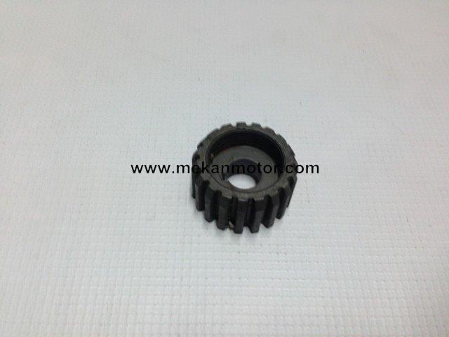 CENTER GEAR OF CLUTCH BASKER MINARELLI 0,90 