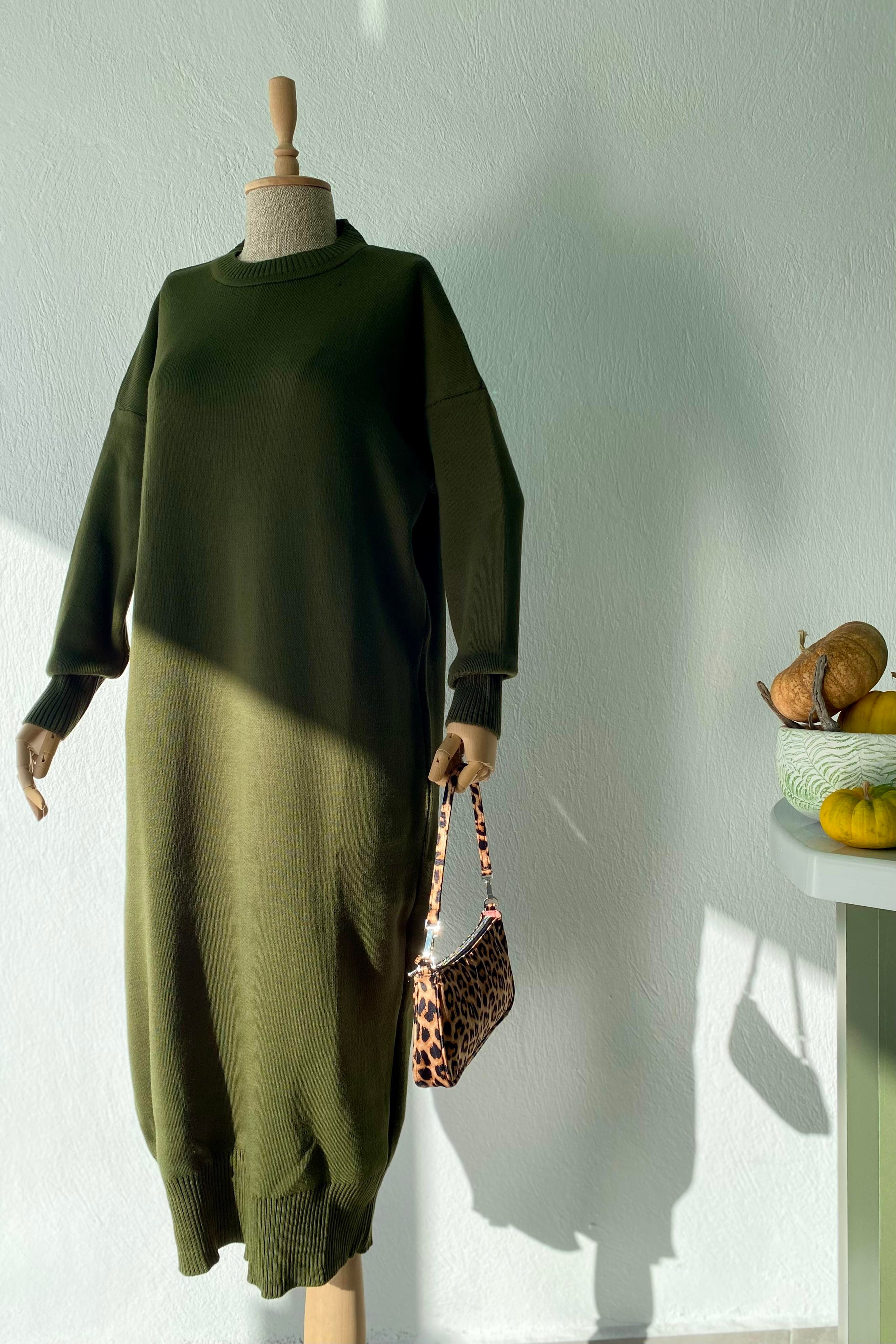 Basic Triko Elbise Haki Yeşil