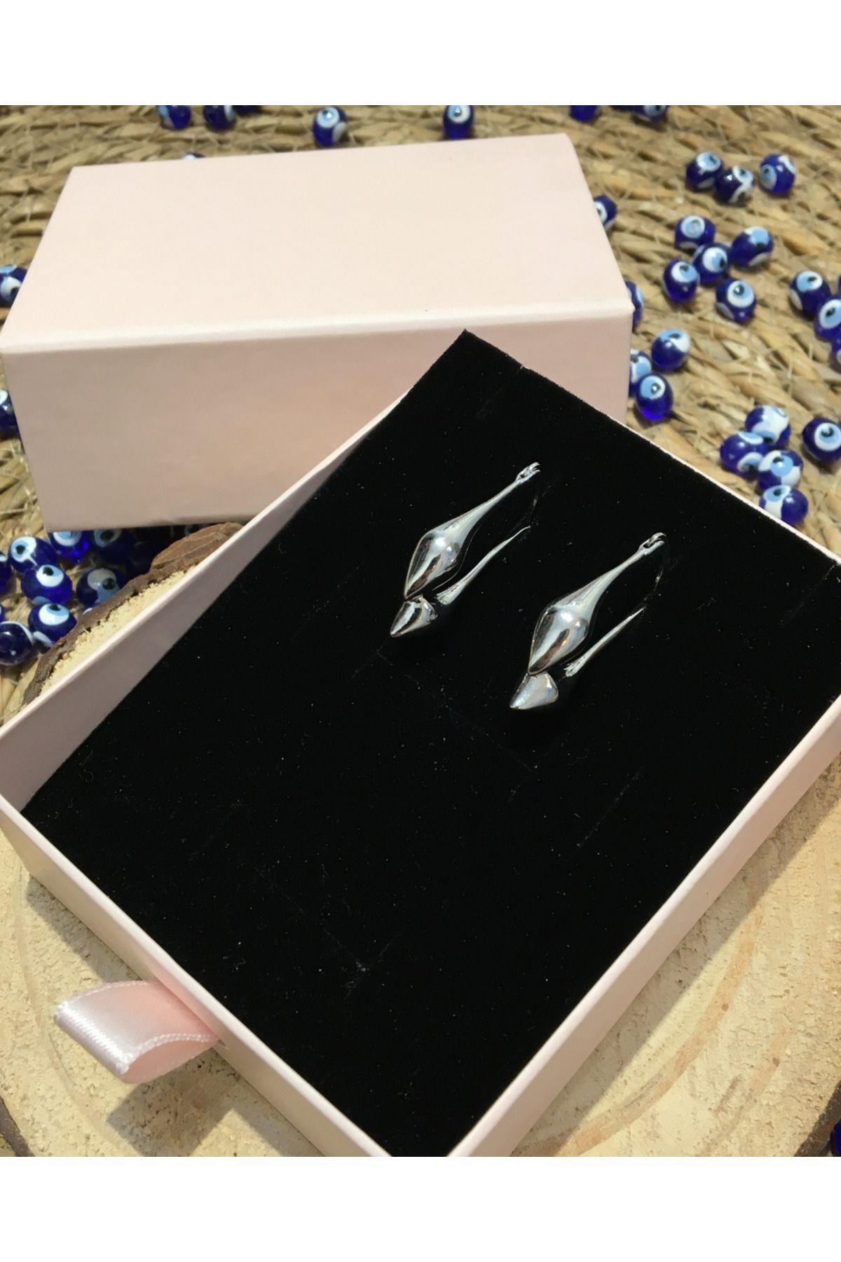 Çelik Gotik Küpe Silver