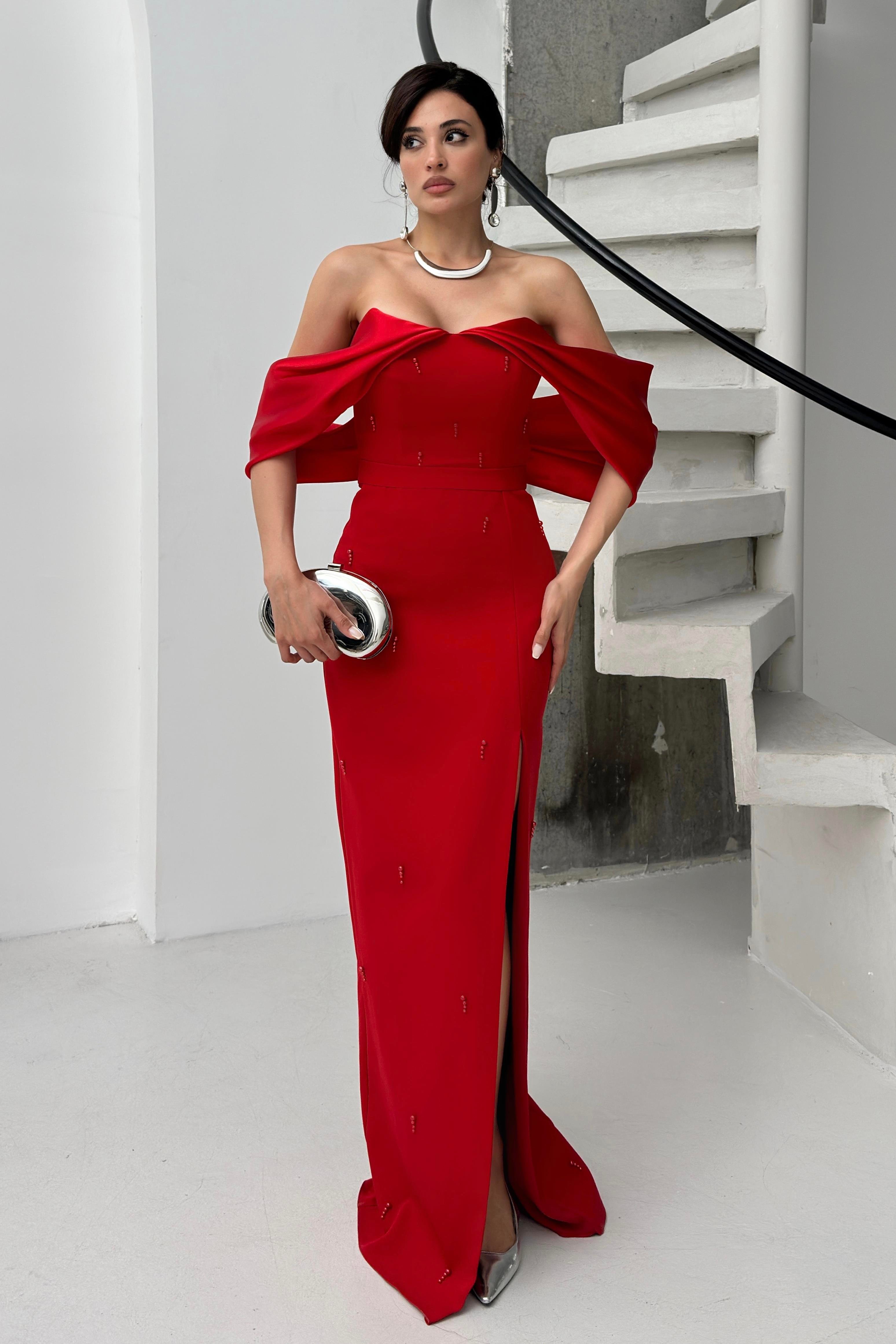 Kırmızı Kayık Yaka İnci Detaylı Abiye Elbise