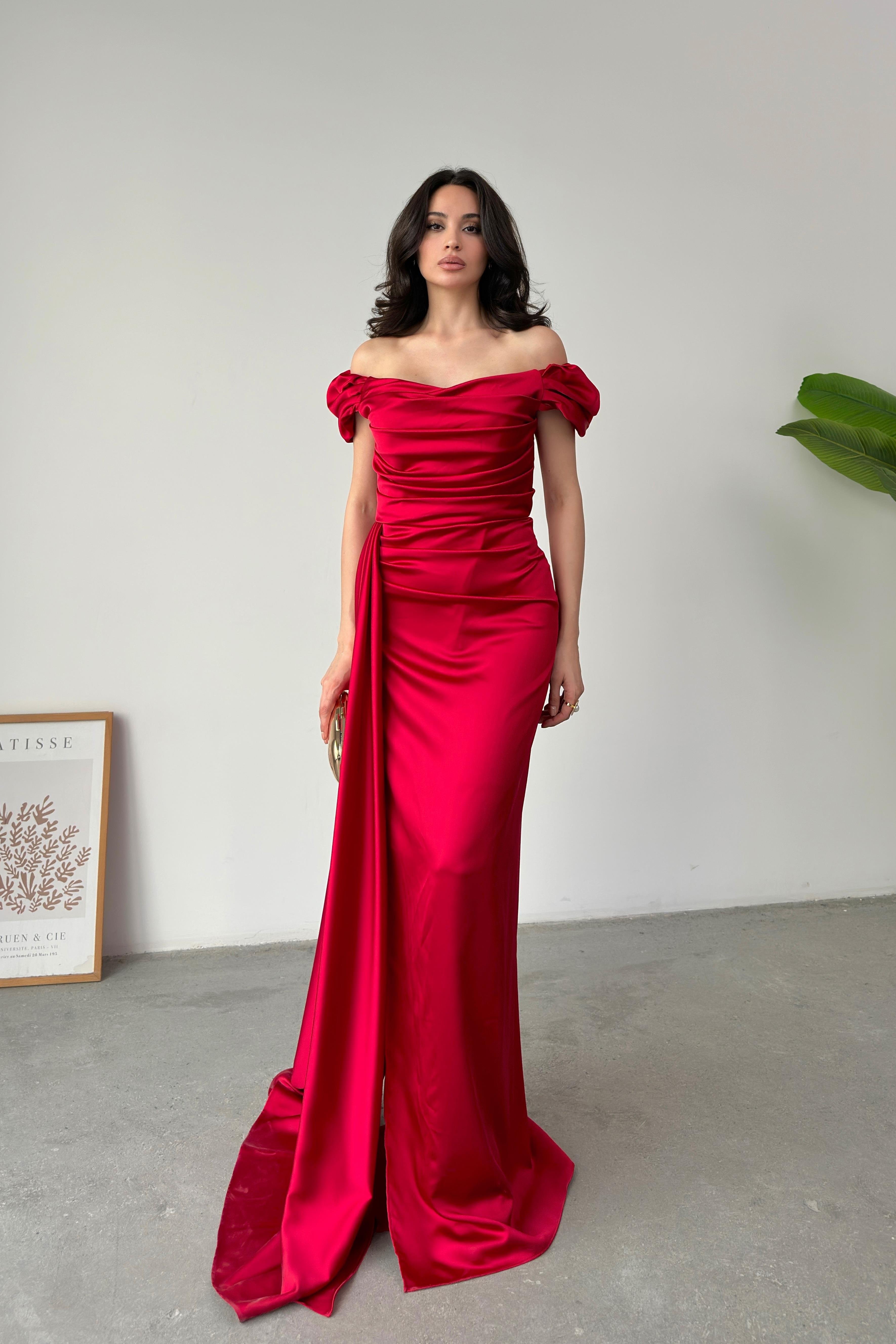 Kırmızı Düşük Omuz Drapeli Abiye Elbise