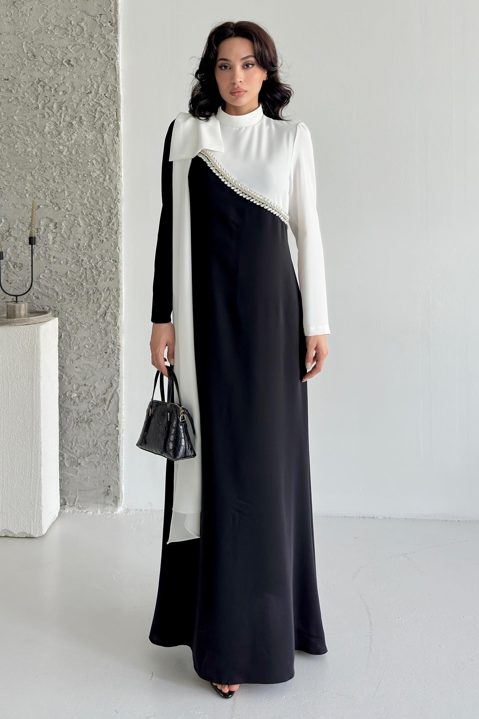 Siyah Beyaz Fiyonk Detaylı Taş işlemeli Abiye Elbise