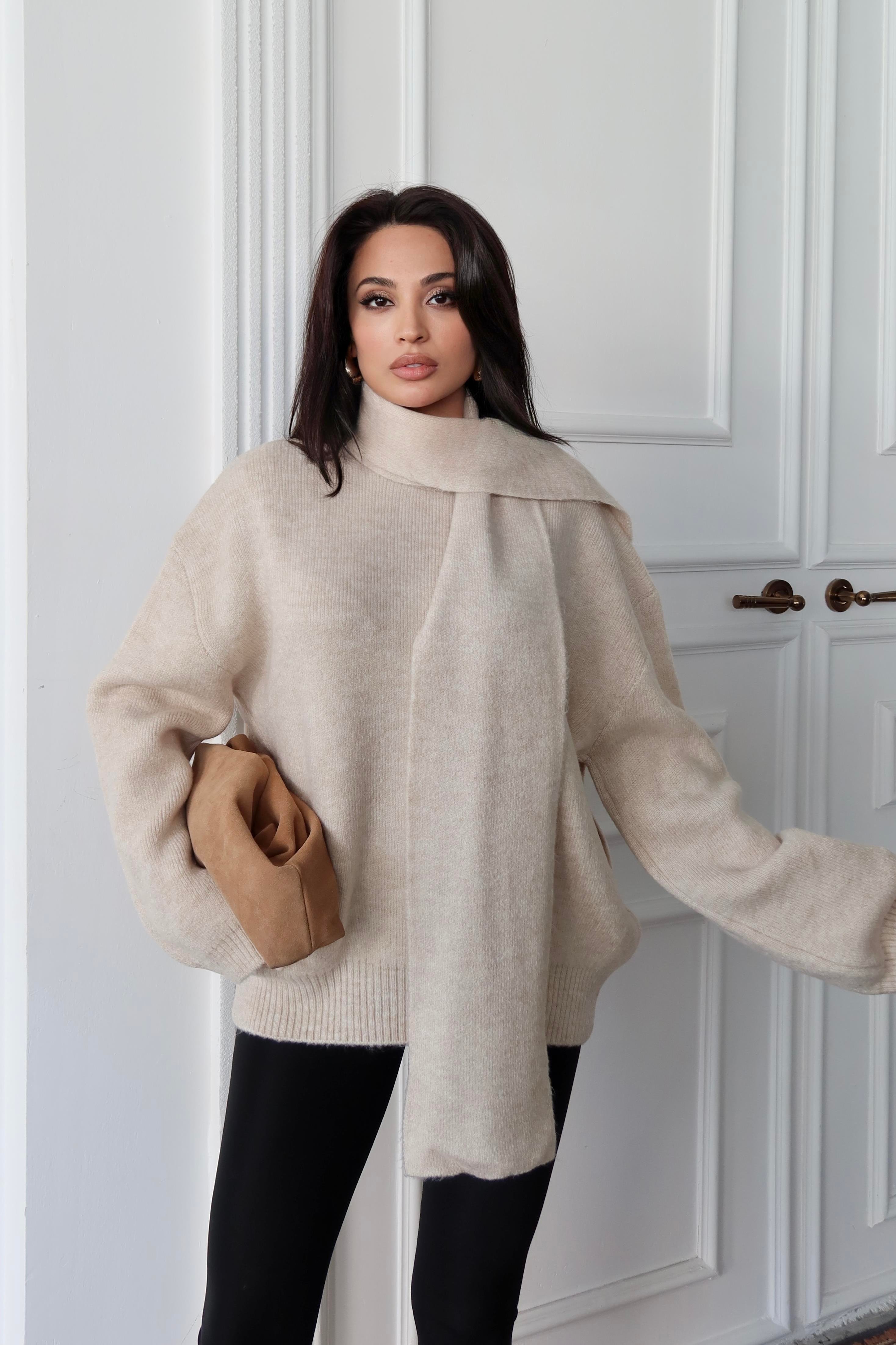 Taş Atkılı Yumuşak Dokulu Triko Kazak