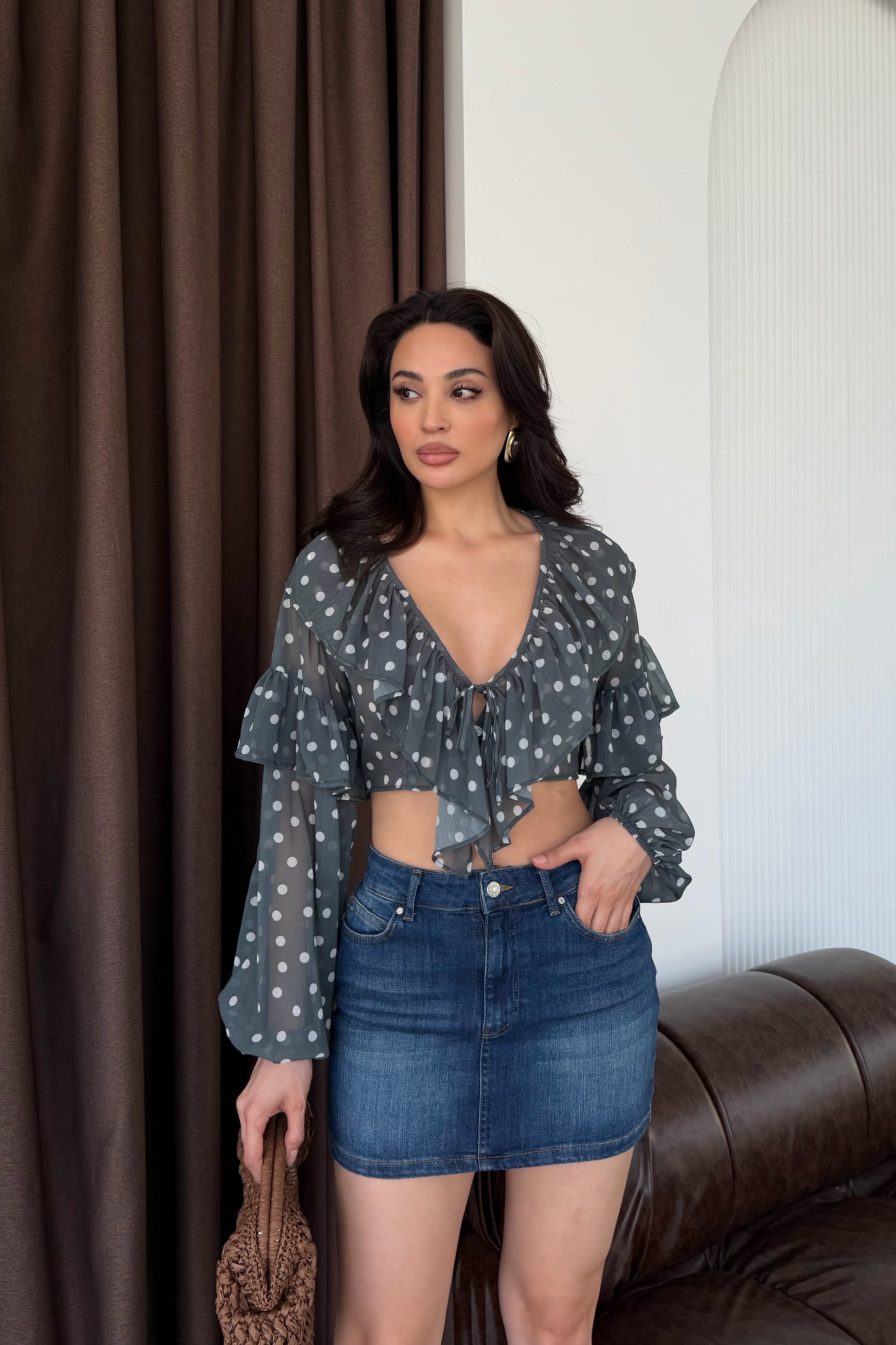 Yeşil Puantiyeli Önü Bağlamalı Şifon Crop Bluz