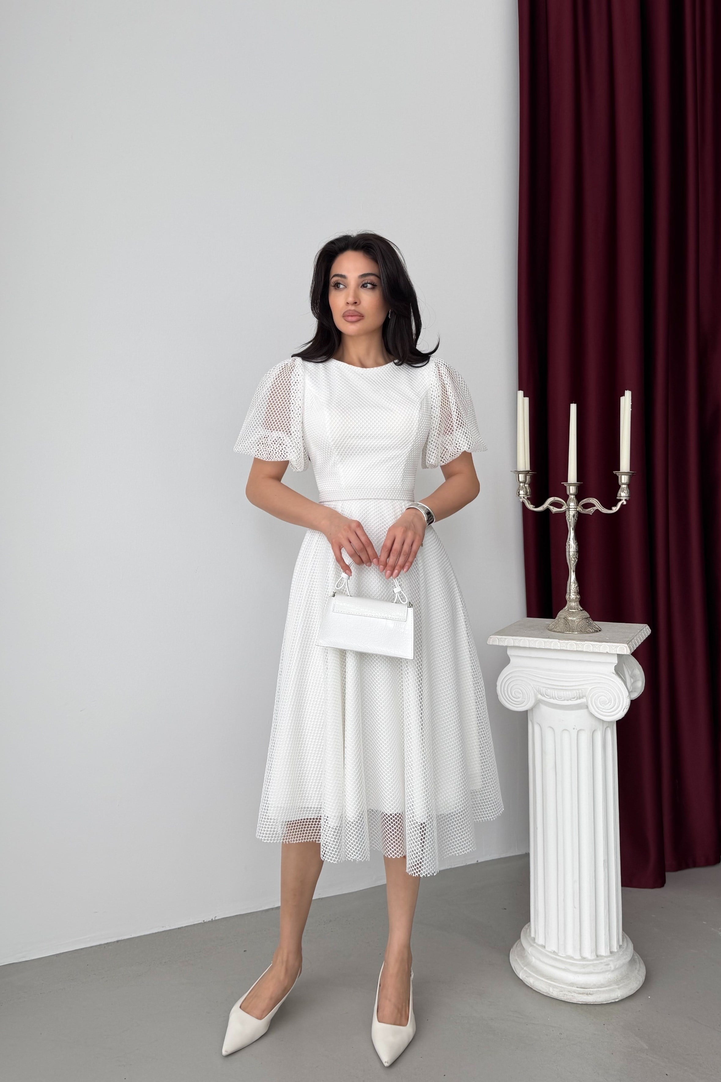 Beyaz Balon Kol File Kumaşlı Midi Abiye Elbise