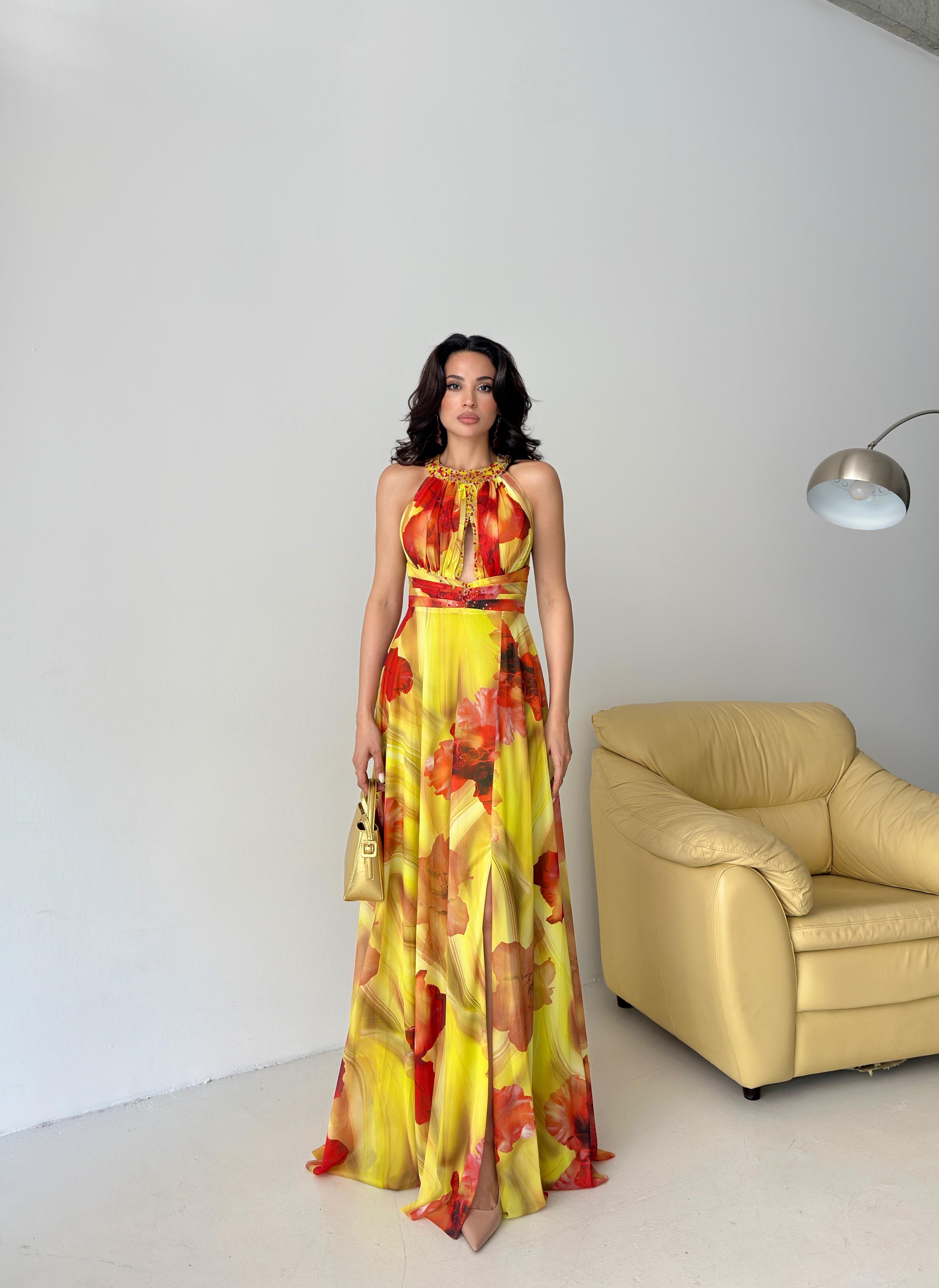 Sarı Desenli Halter Yaka Tasarım Şifon Abiye Elbise