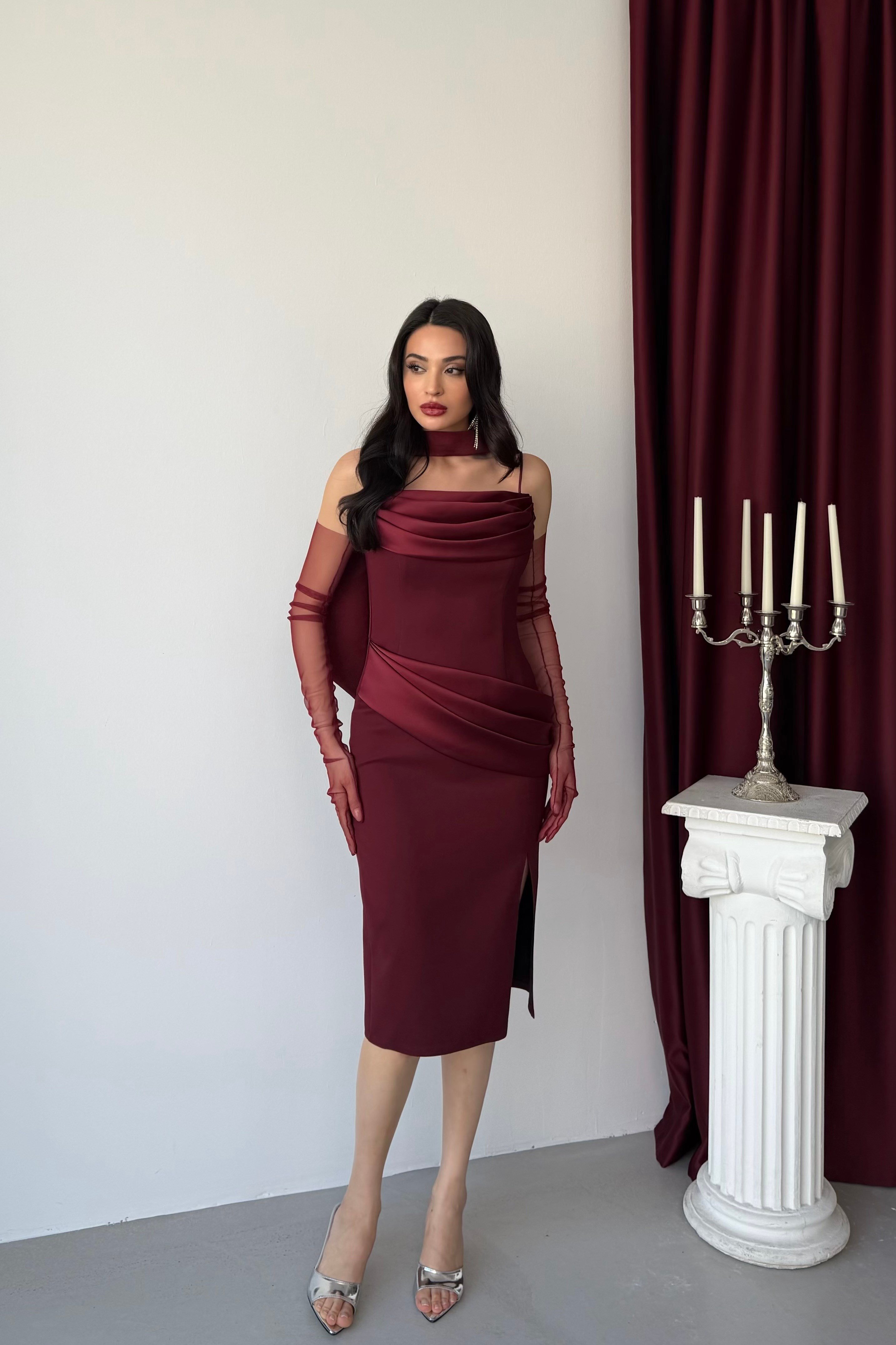 Bordo Eldivenli Fularlı Askılı Midi Abiye Elbise