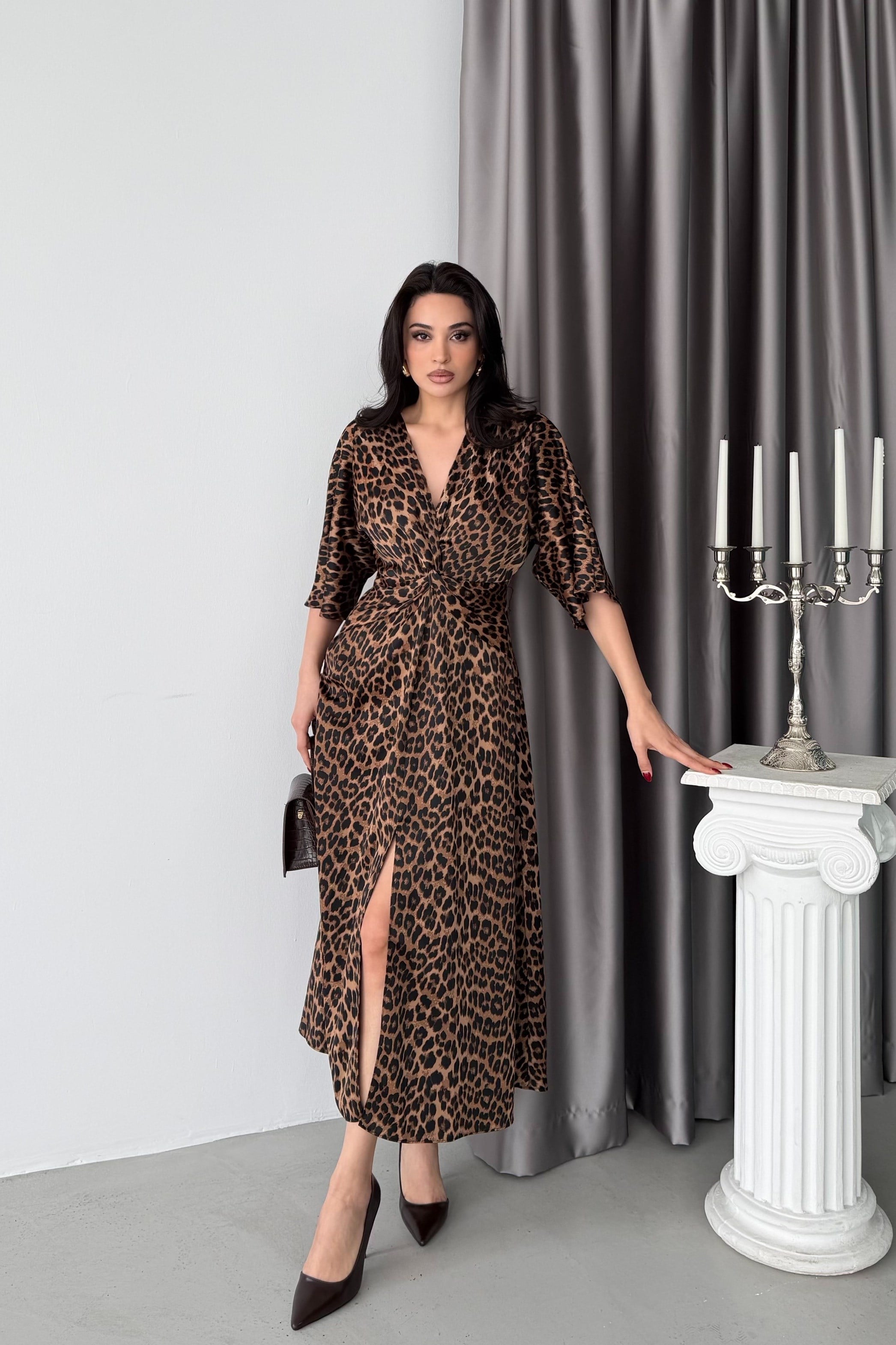 Leopar Desenli Düğüm Detaylı Kısa Kollu Elbise