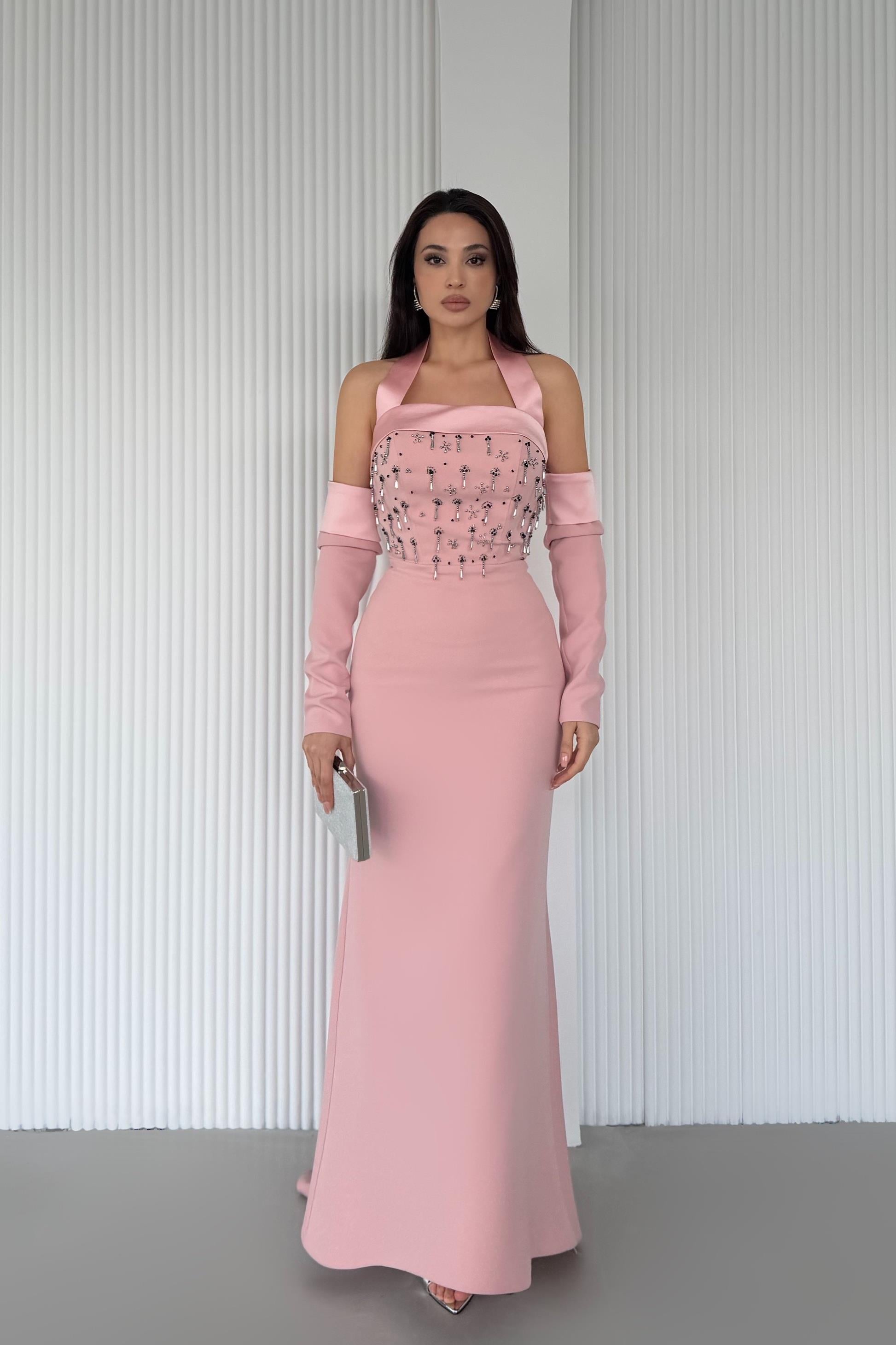 Pudra Taş İşlemeli Kol Detaylı Askılı Abiye Elbise