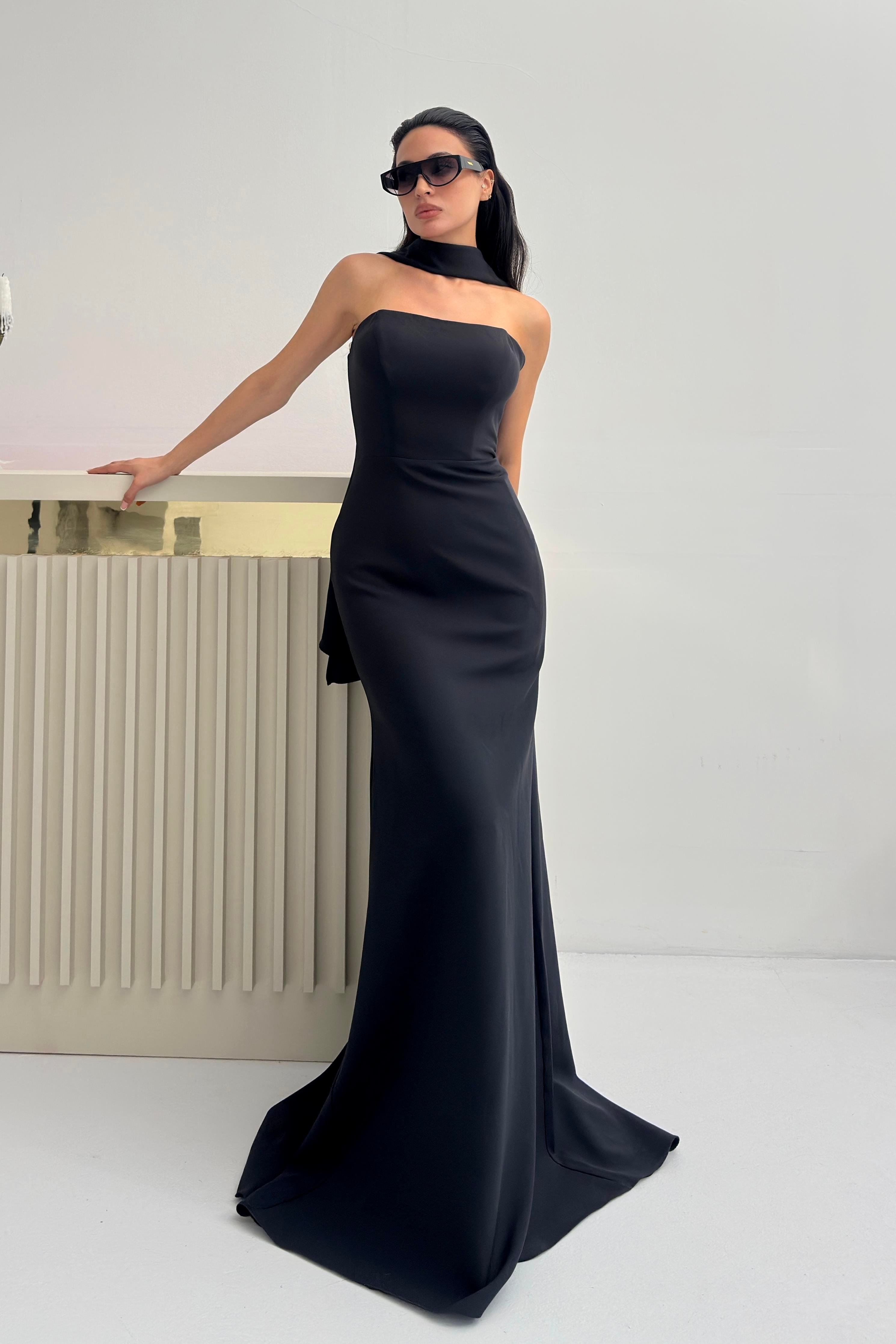 Siyah Şal Yaka Detaylı Straplez Abiye Elbise