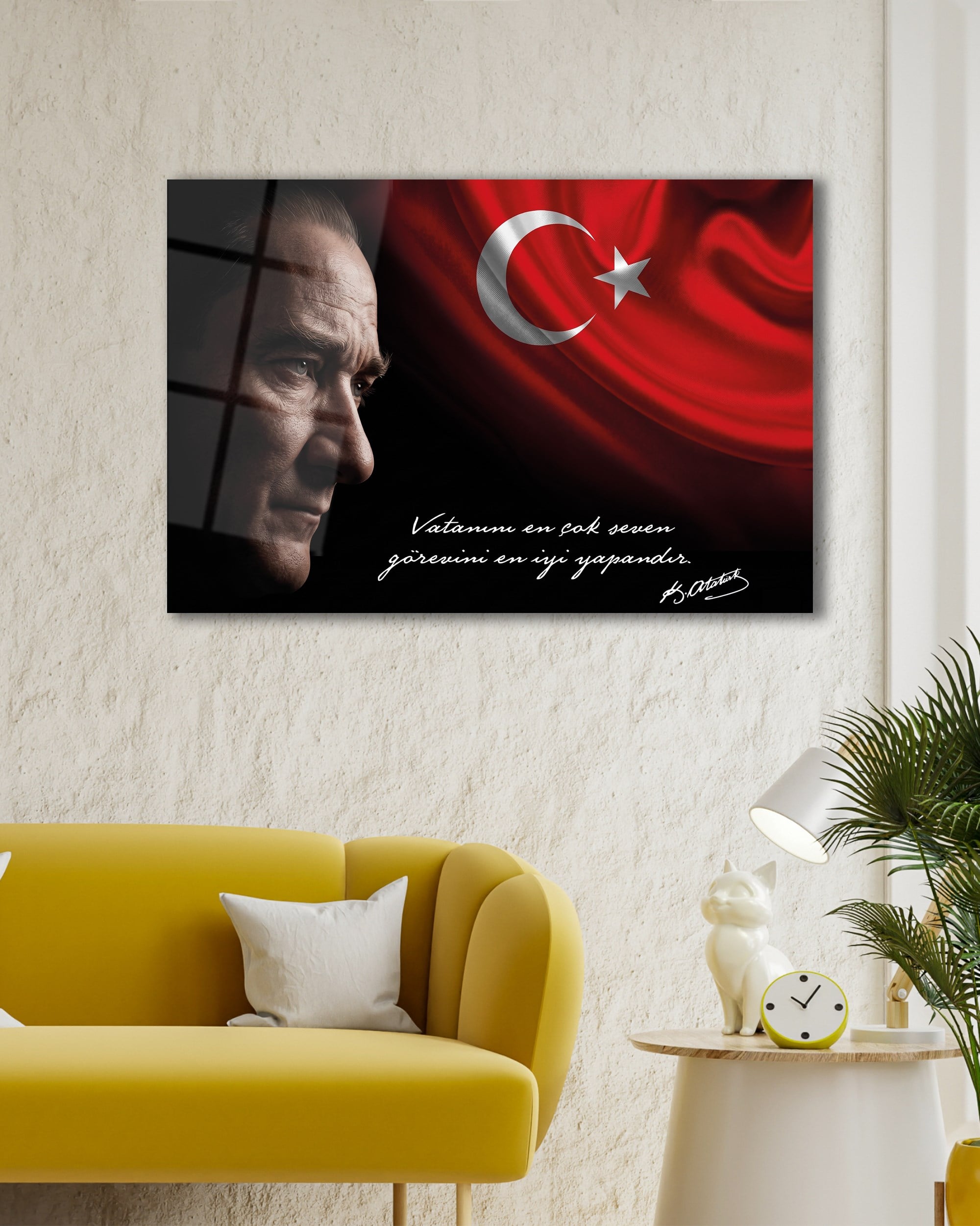 Atatürk ve Türk Bayrağı “Vatanını En Çok Seven” Temperli Cam Tablo
