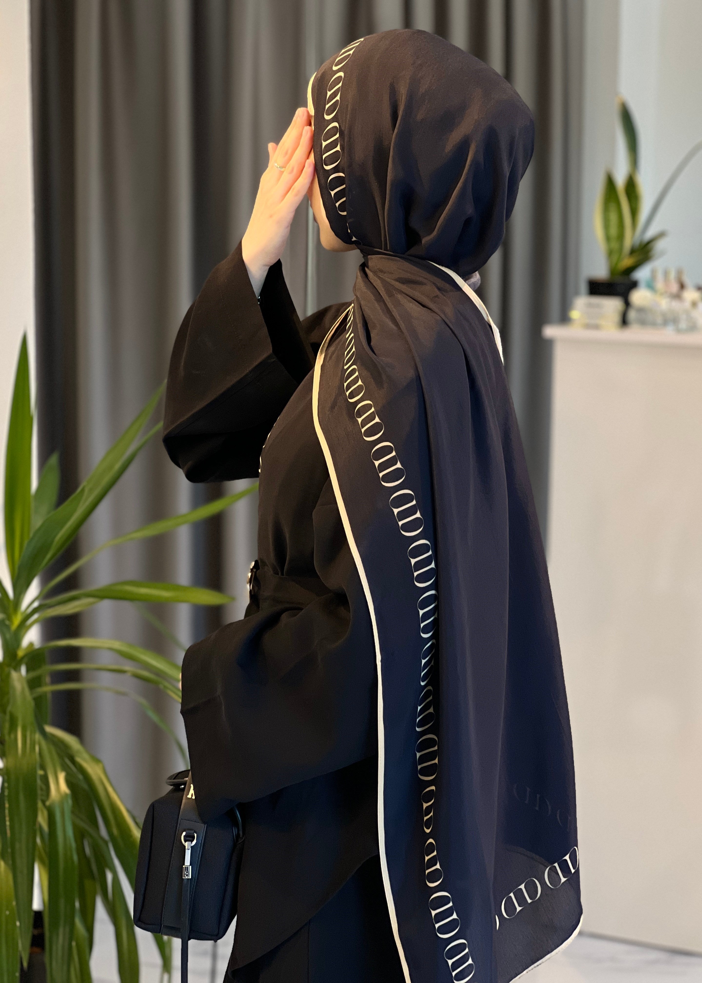 Elenora Şal- Vizon