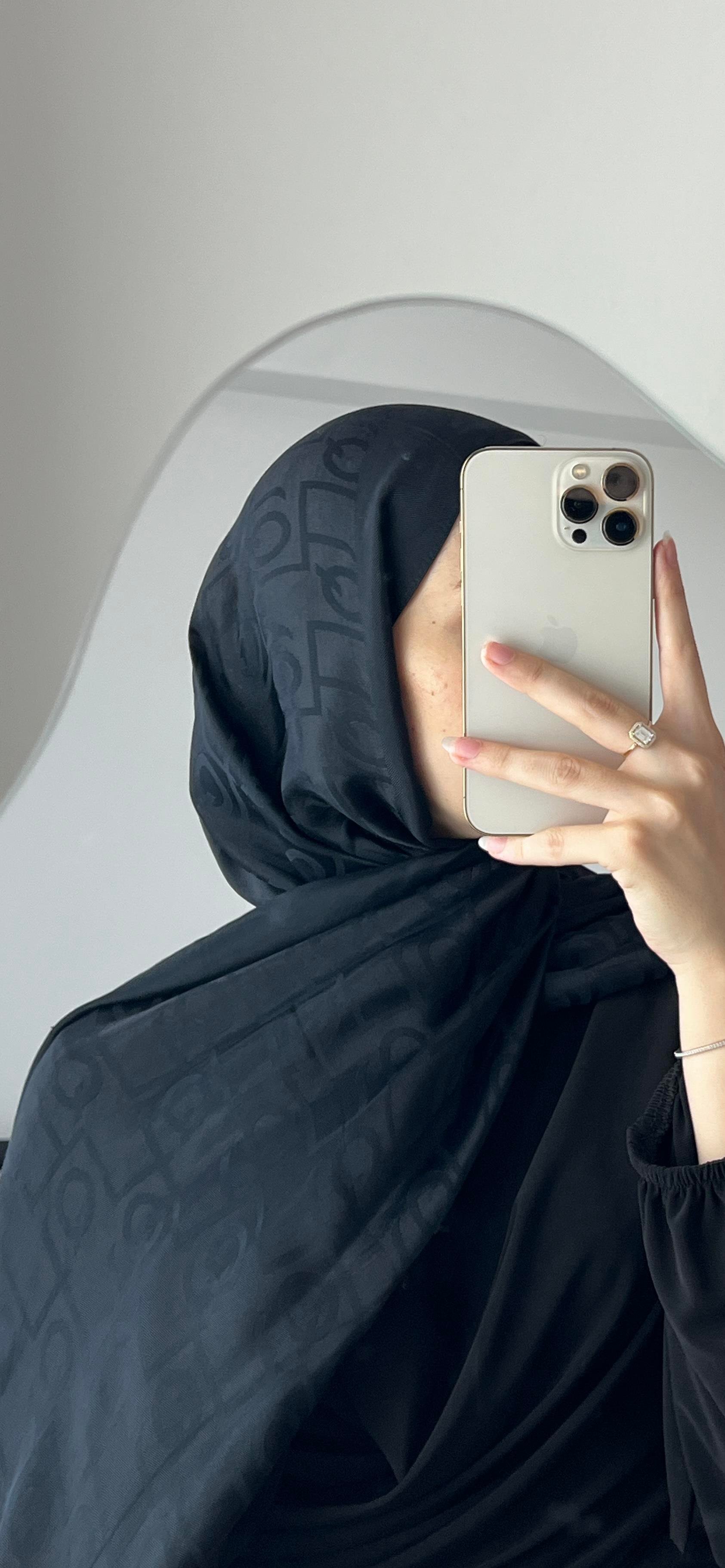 İpek Jakar Monogram Şal Siyah