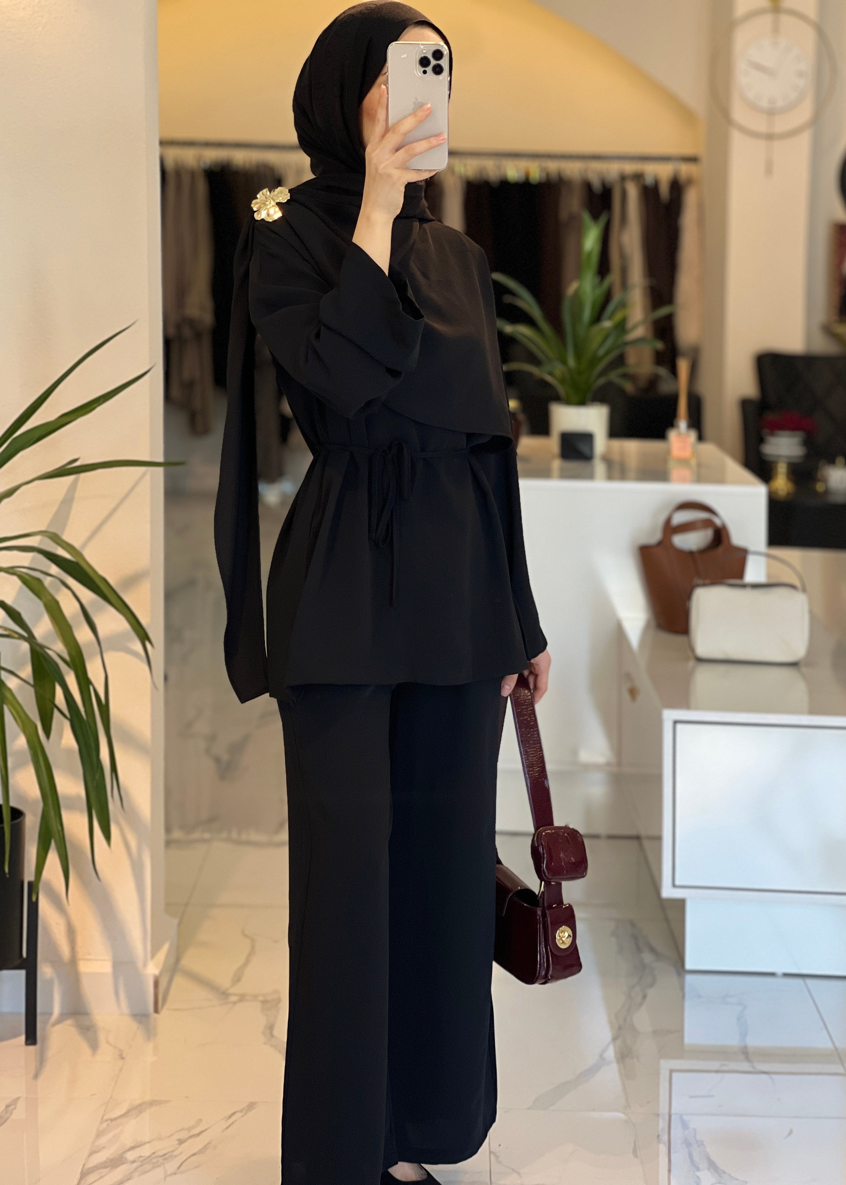 Noya Broşlu Takım- Siyah