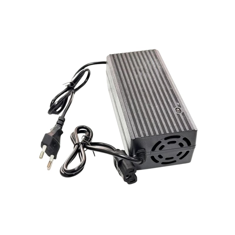 Abm Akülü Çay Toplama Makinesi Şarj Aleti – Lithium-Ion Uyumlu – Hızlı Şarj Teknolojisi