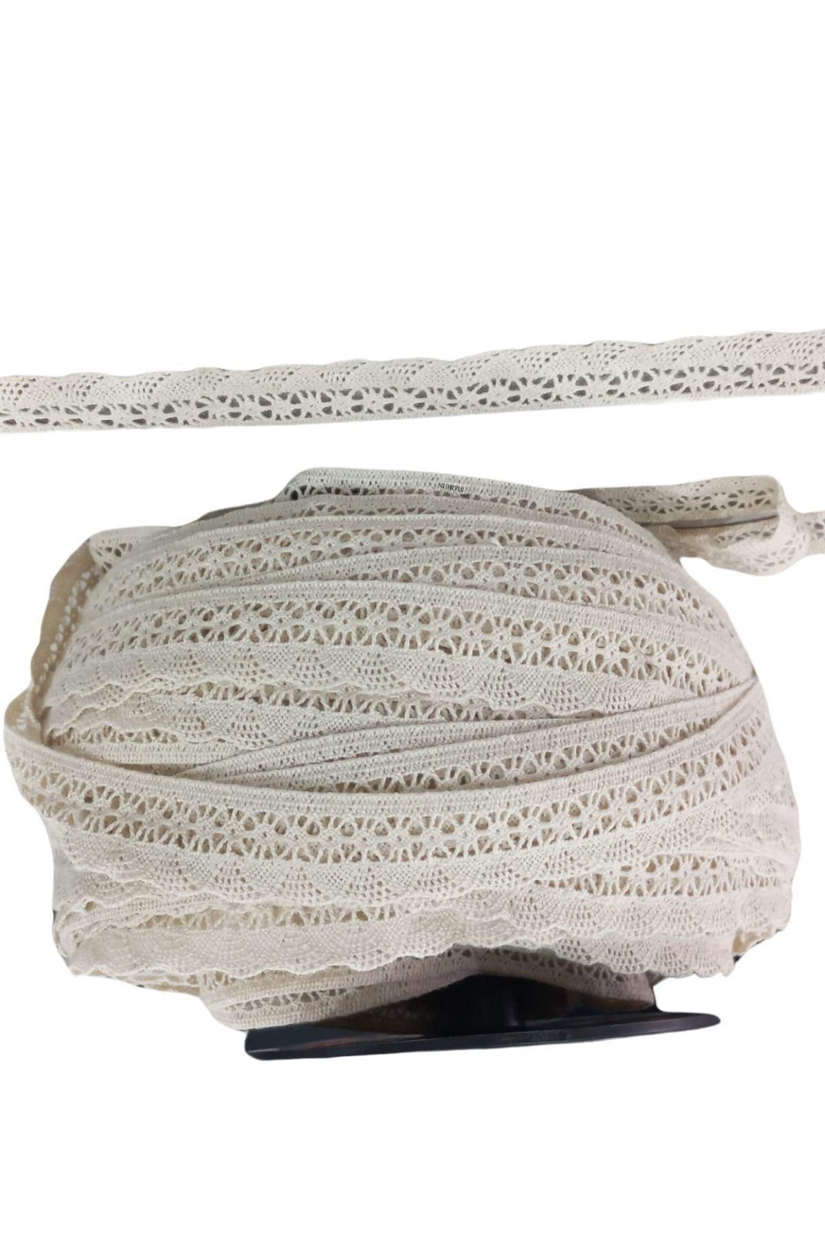 Kopanaki Dantel en 4 cm Şeritli Krem 10 Metre