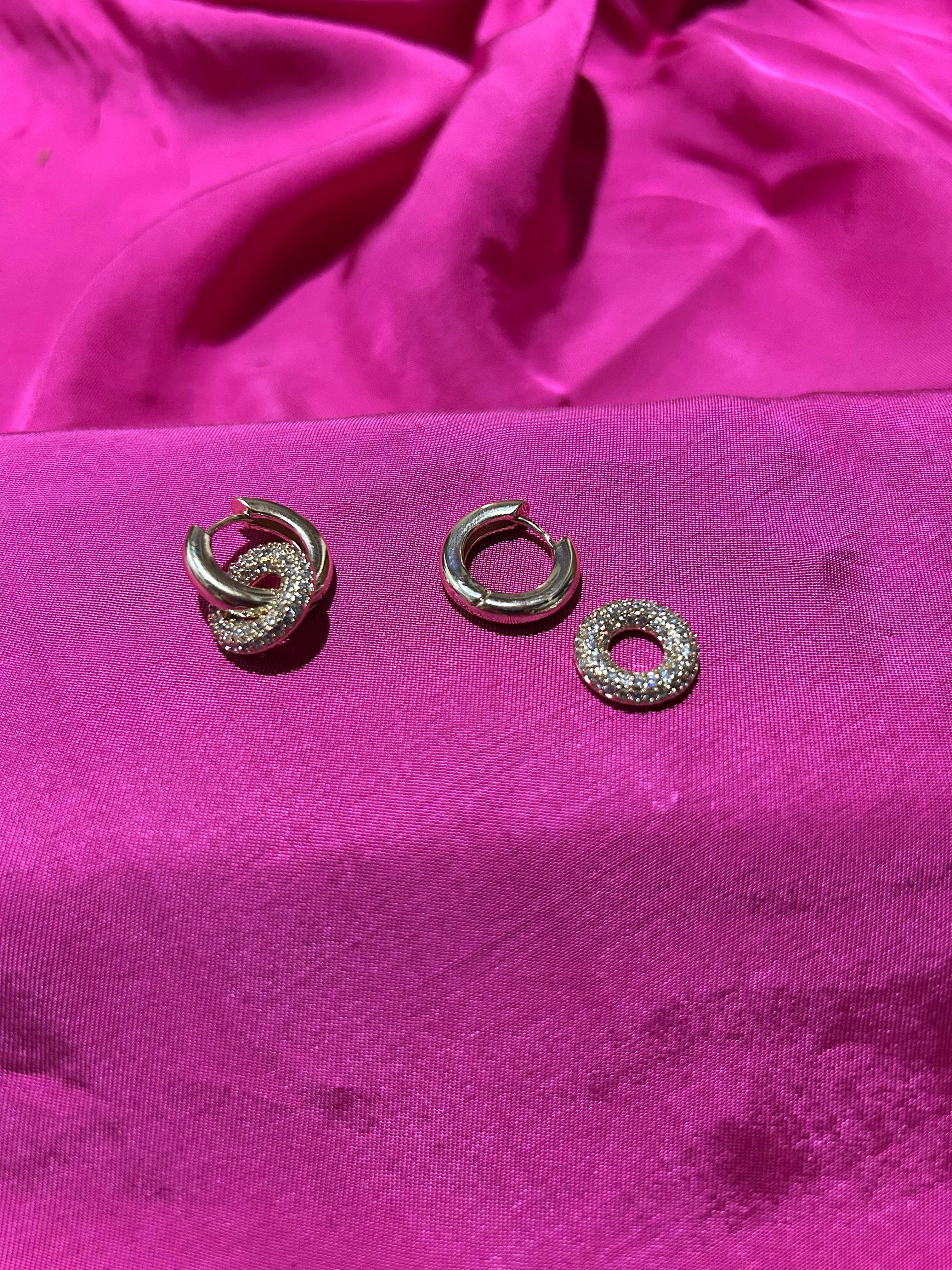 Gold Taşlı Küpe