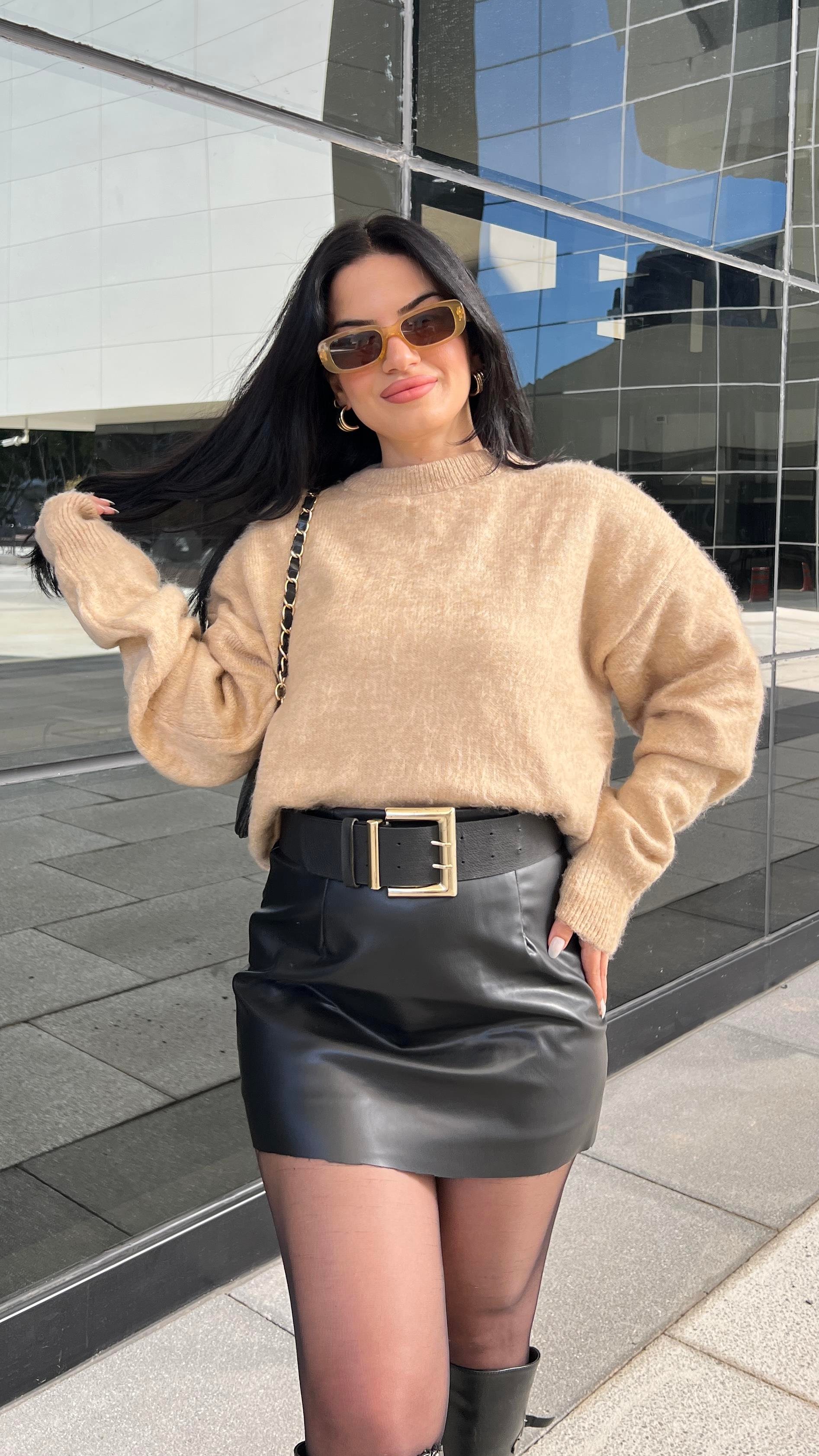 BAL KÖPÜĞÜ MASSİ MODEL YUMOŞ KAZAK