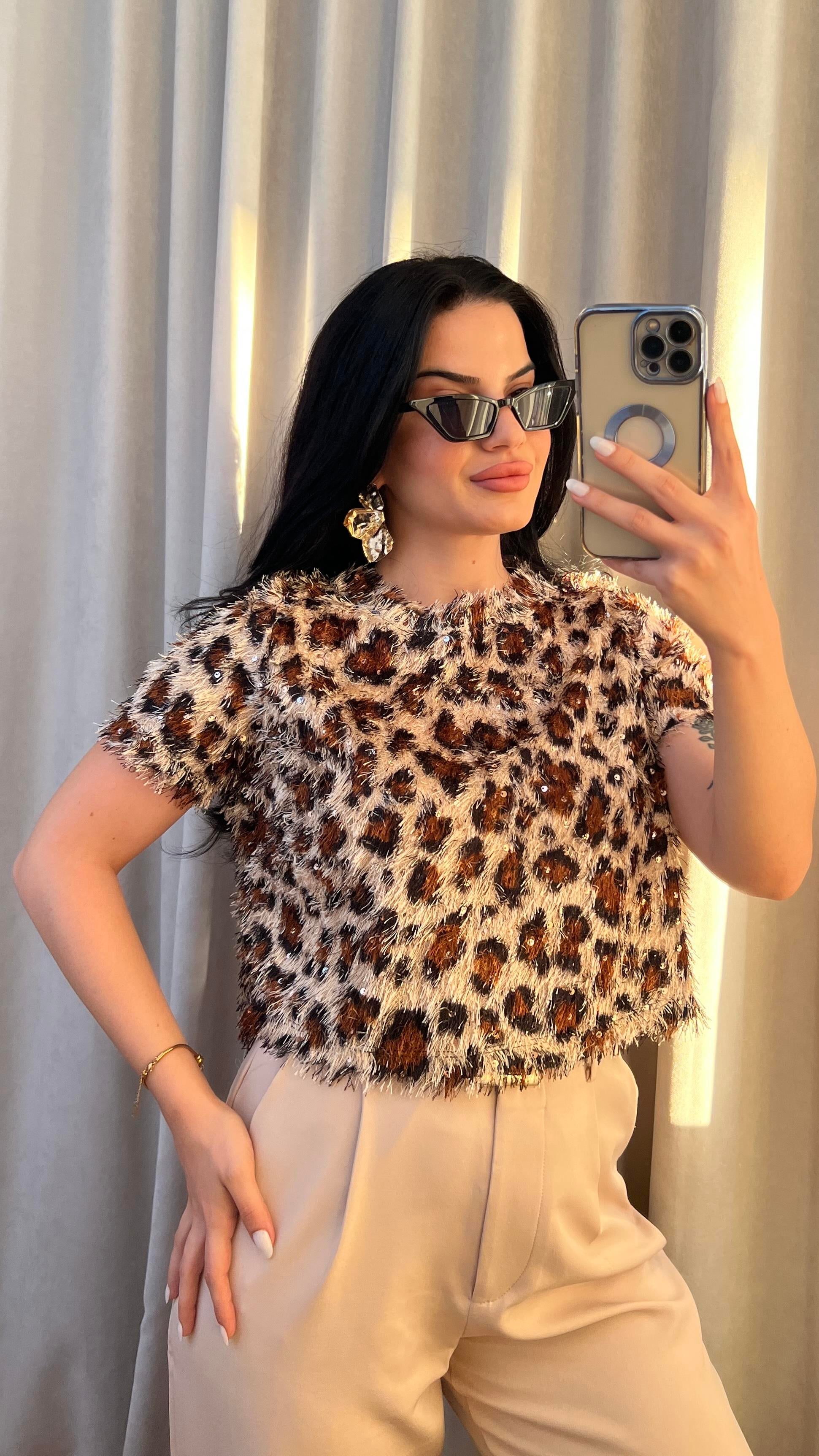 LEOPAR SAÇAK PULLU BLUZ