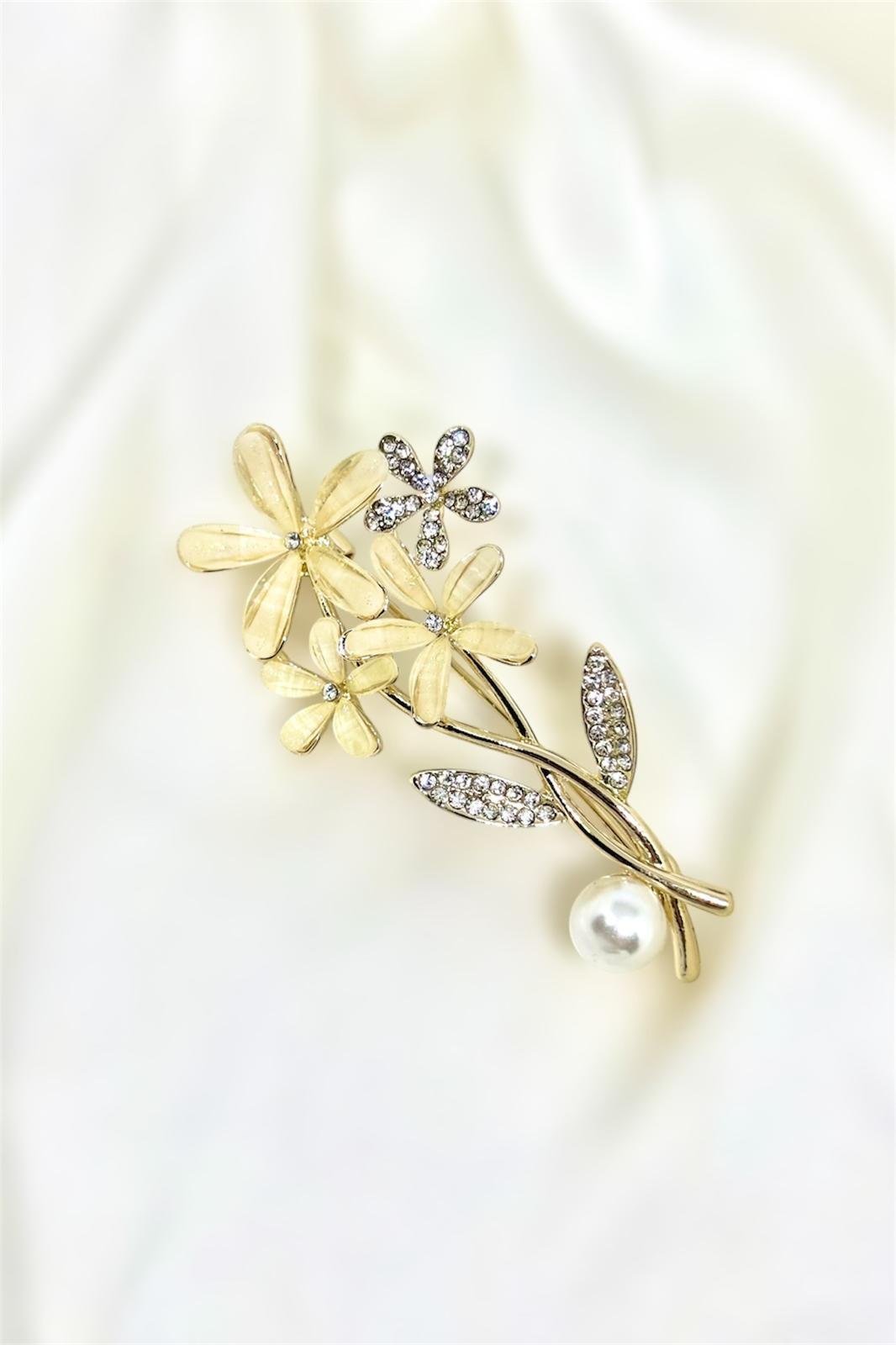 Zirkon Taş Ve İnci Detaylı Yasemin Çiçeği Broş Yaka İğnesi