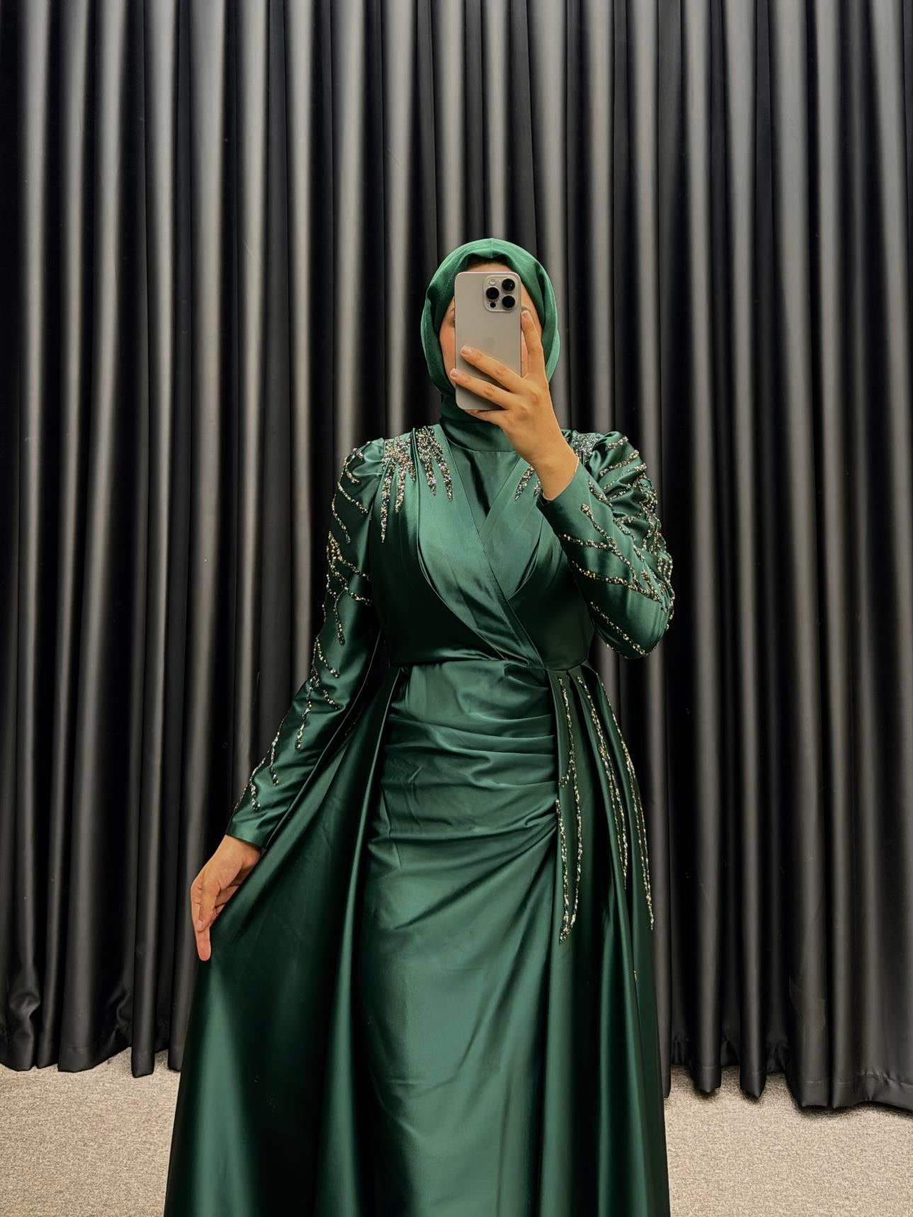 Lori Abiye Zümrüt Yeşil