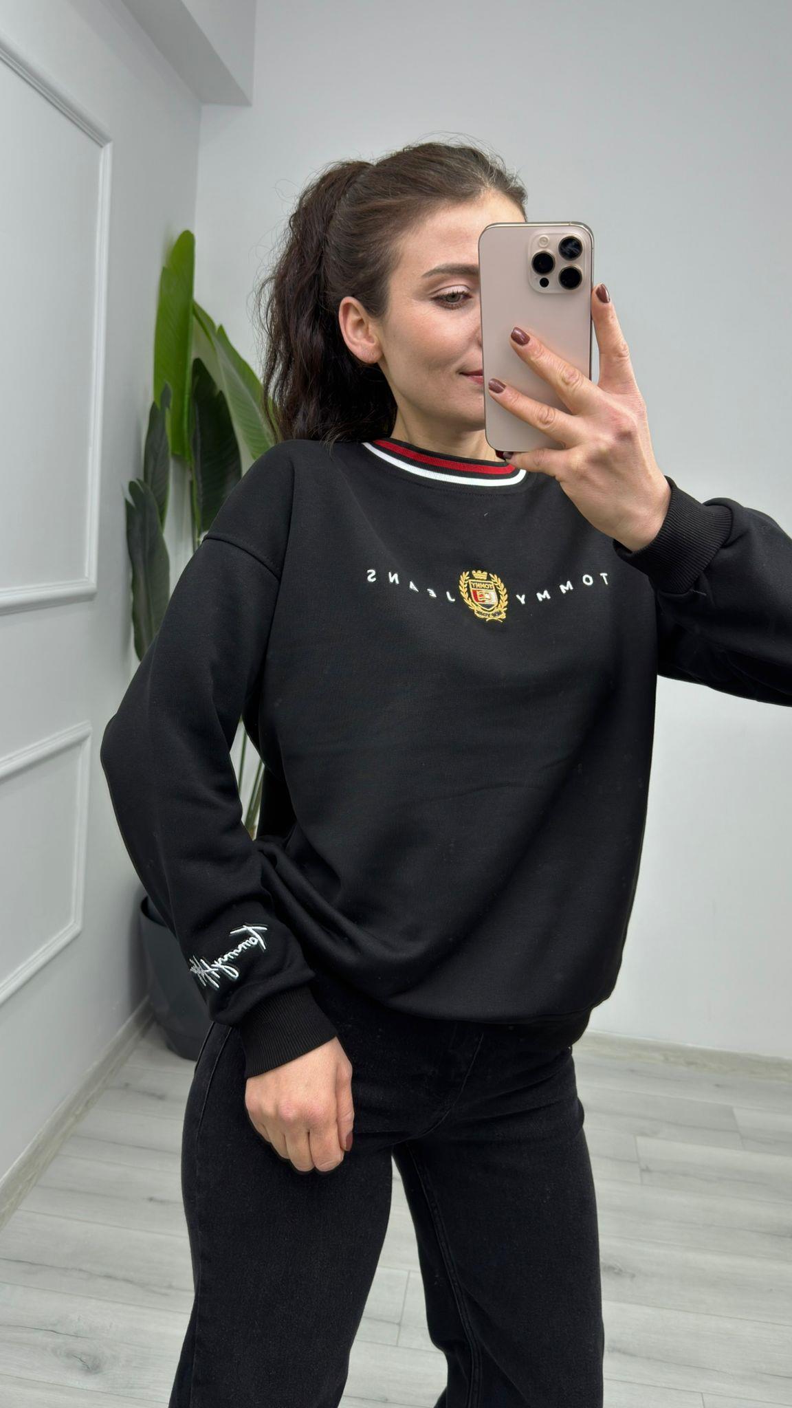 2015 İşleme Arma Detaylı Marka Model Sweat Siyah